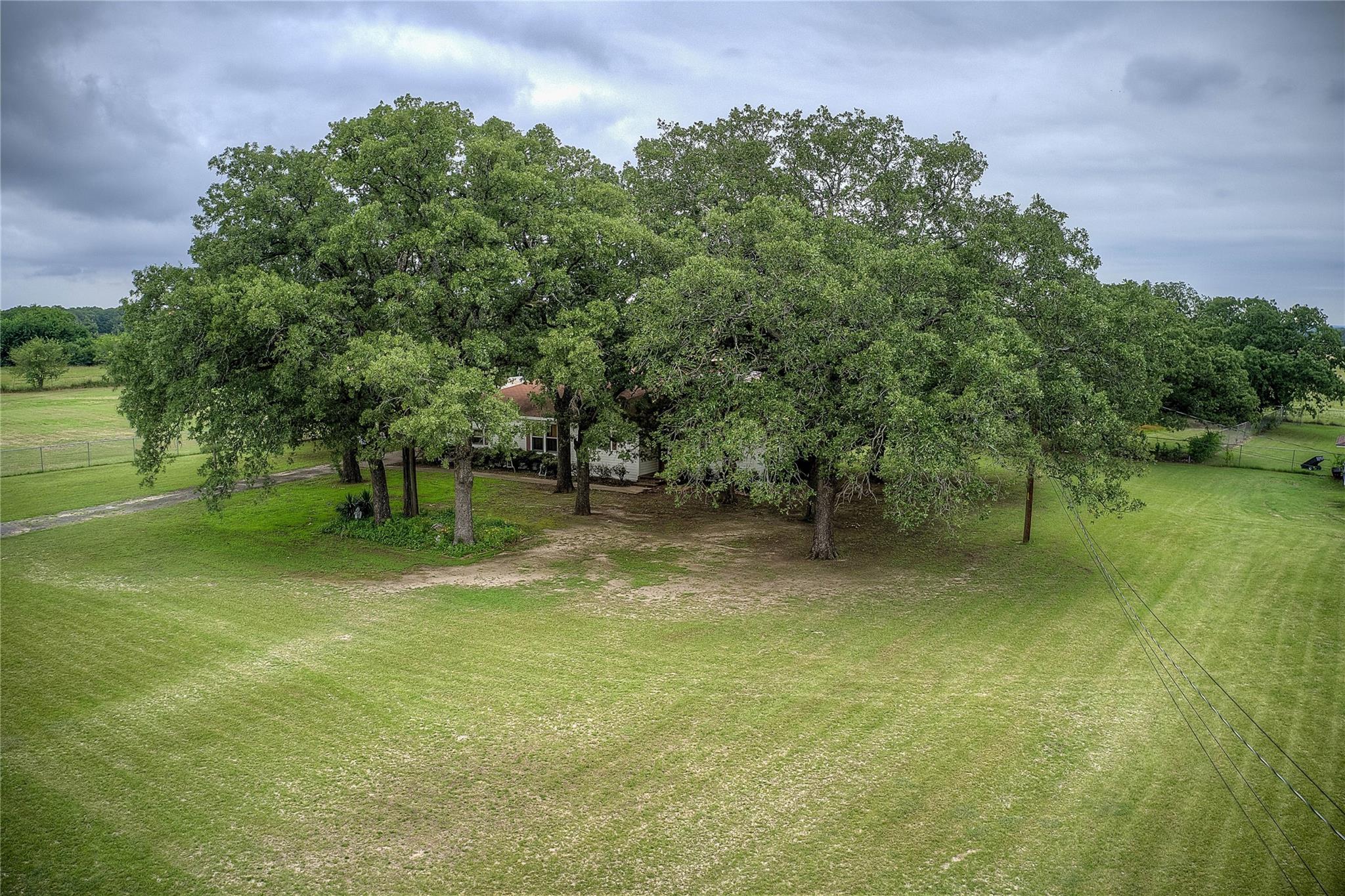 main property photo 25