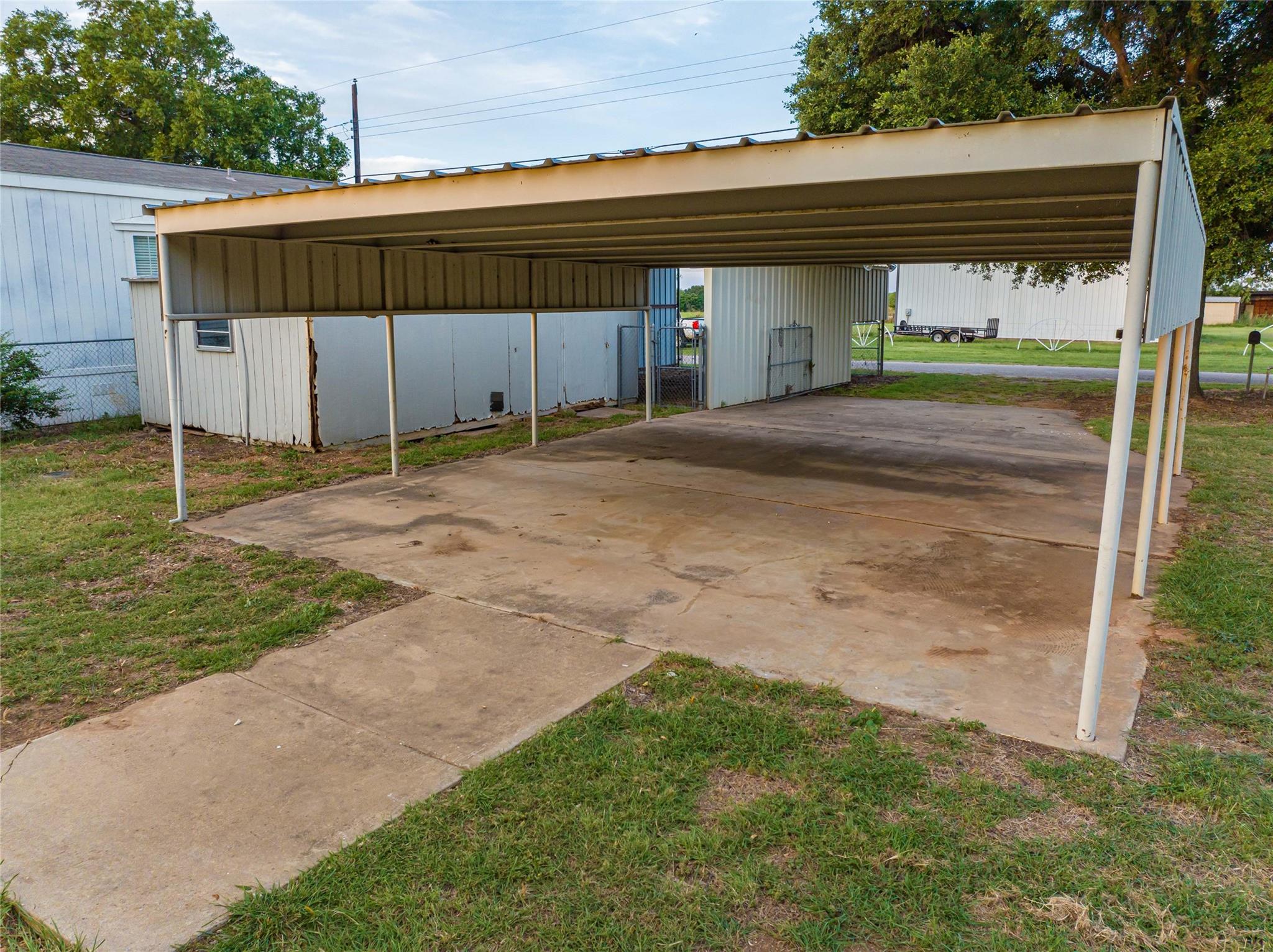 main property photo 20