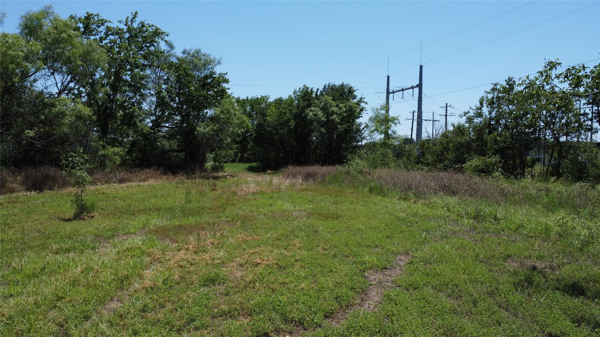 main property photo 16