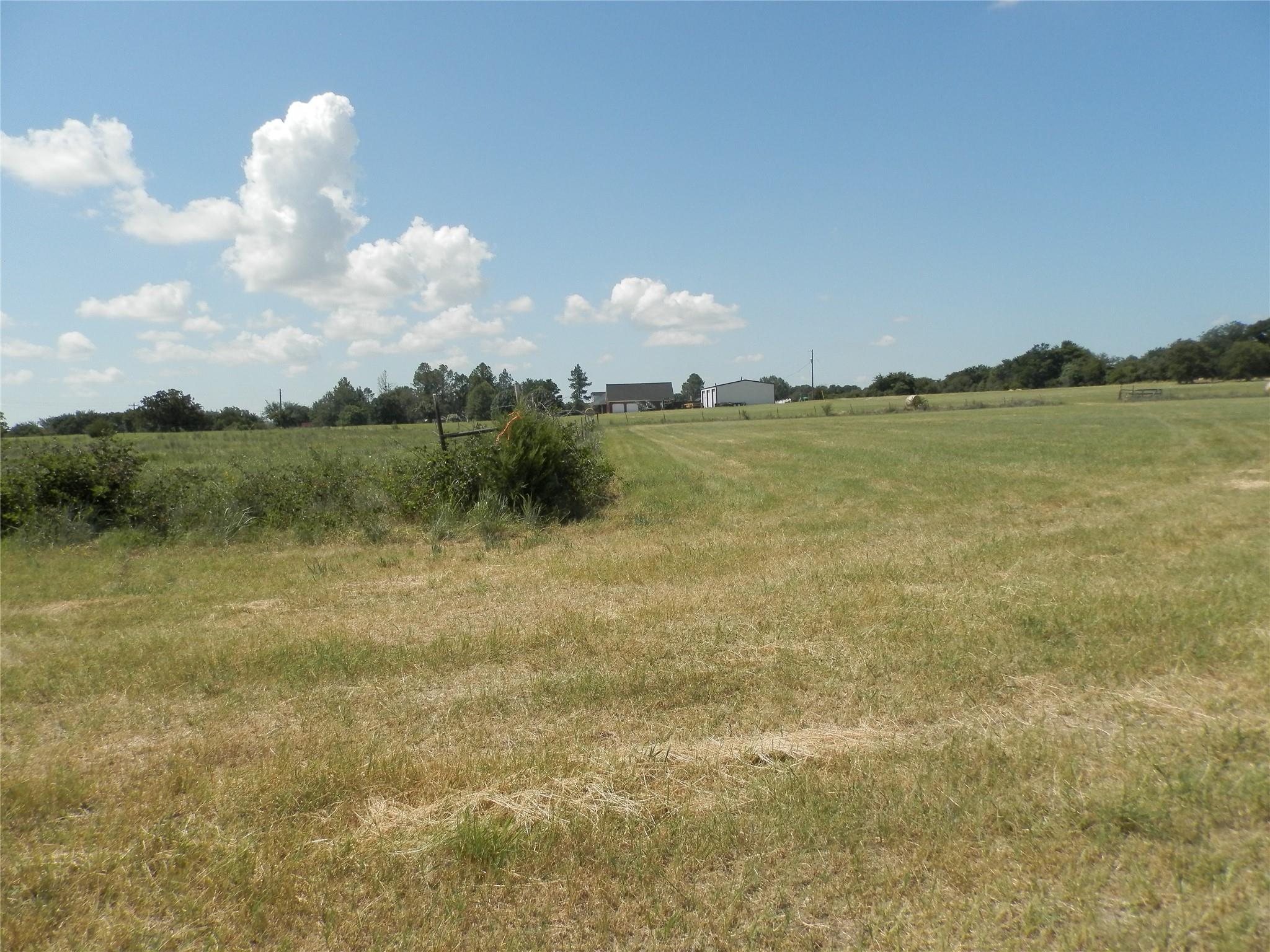 main property photo 18