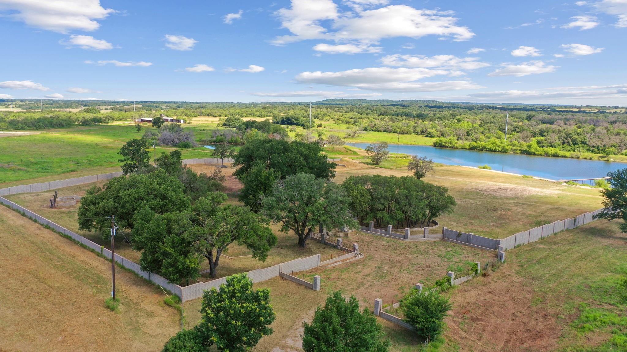 main property photo 16