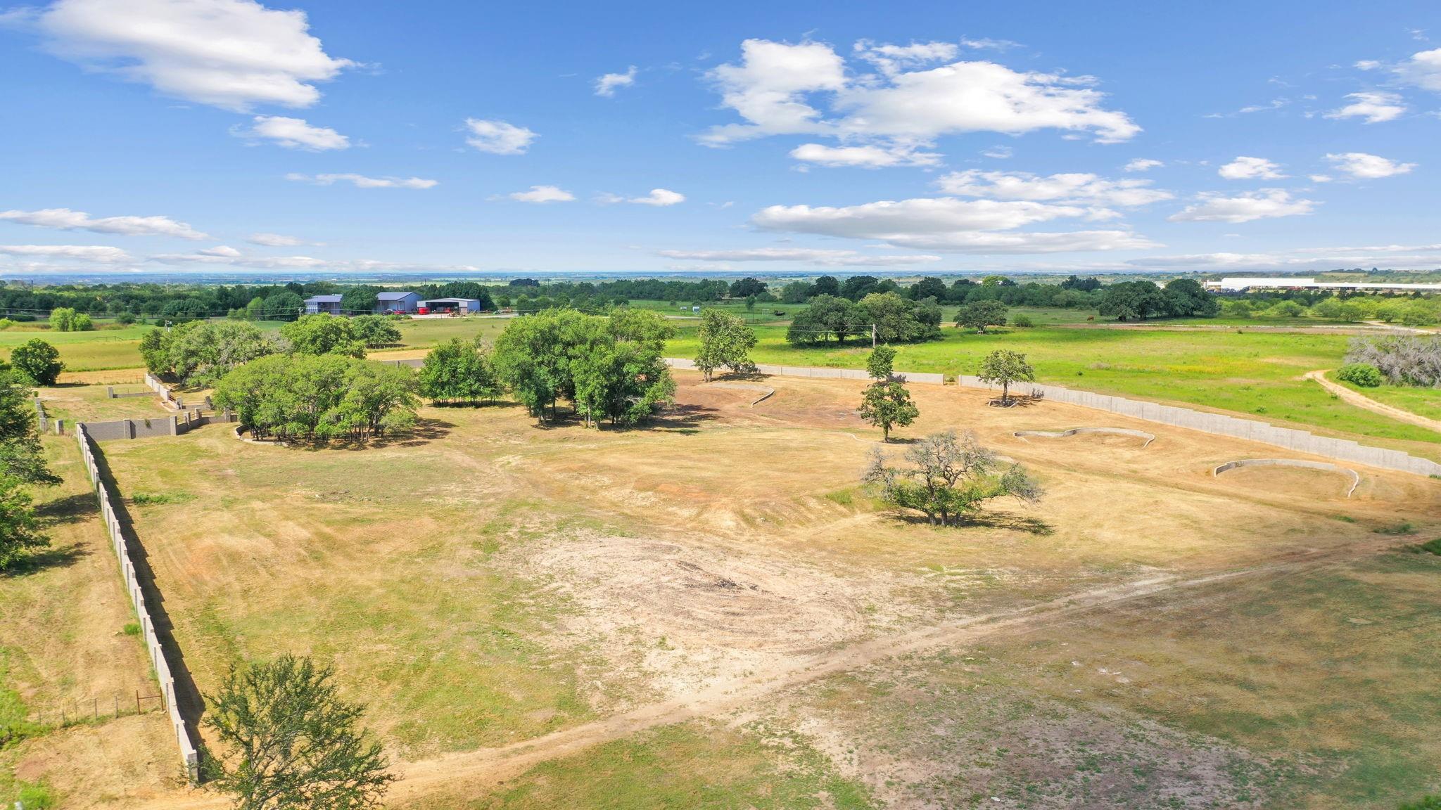 main property photo 18