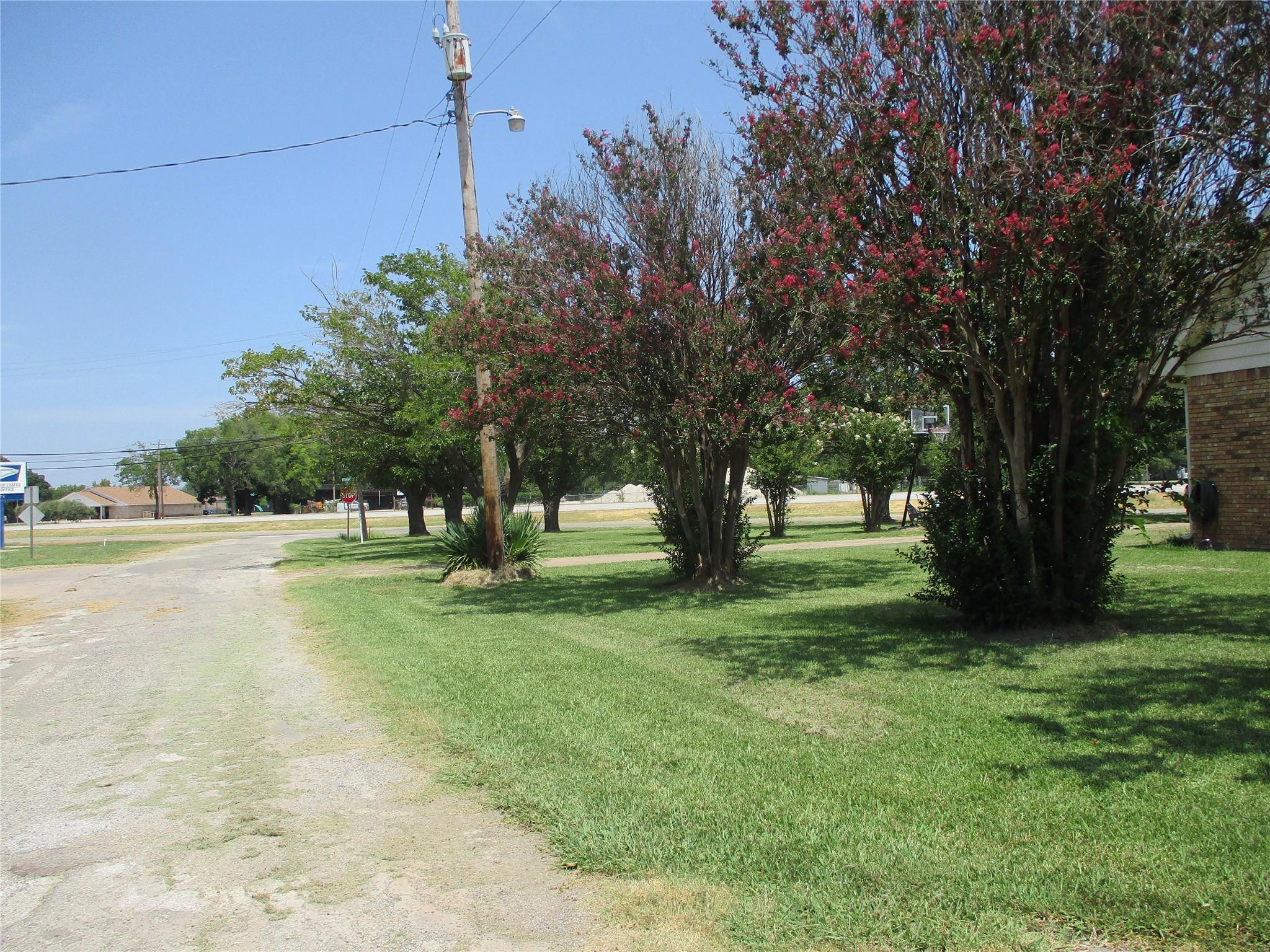 main property photo 5
