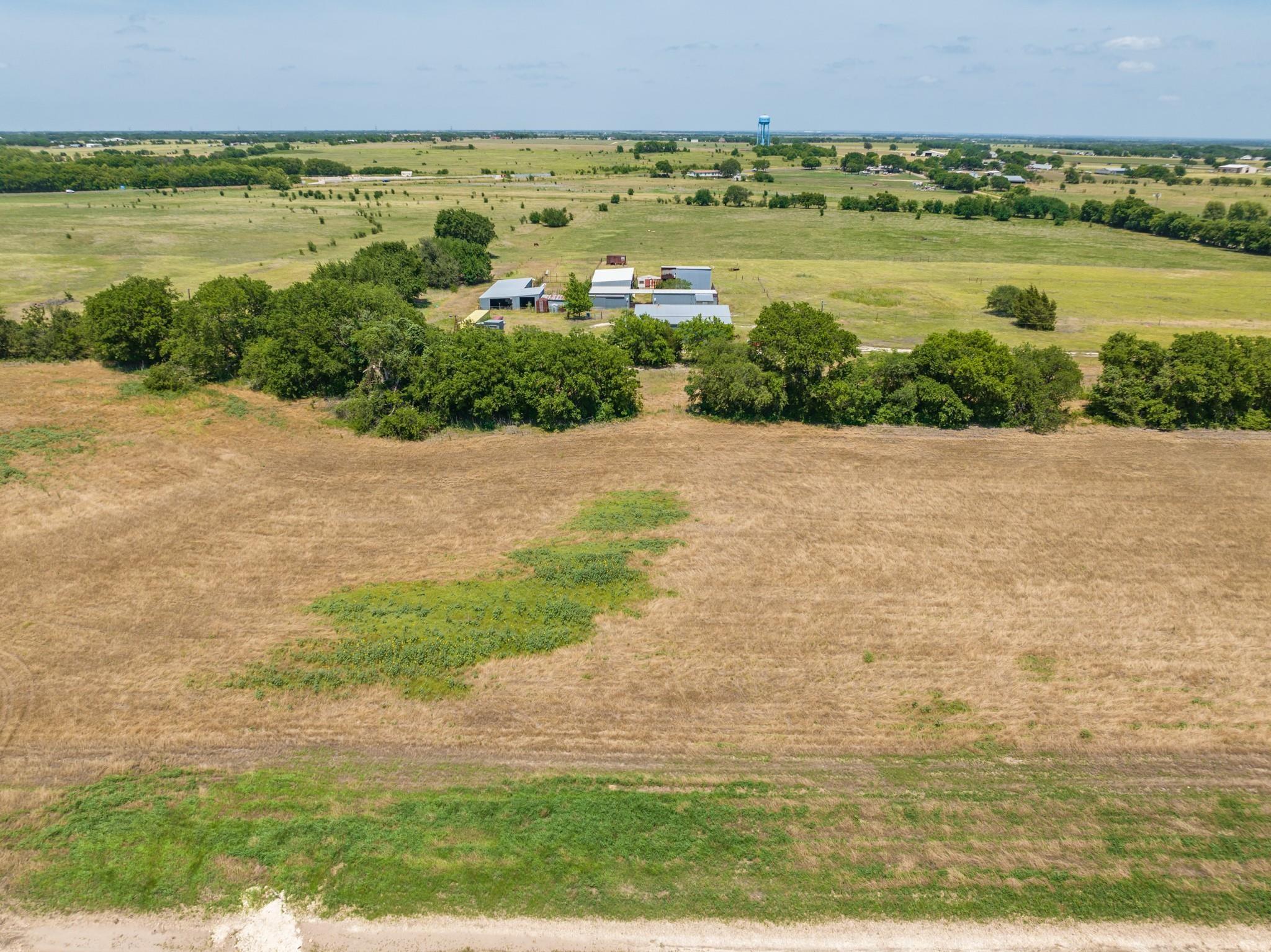 main property photo 7