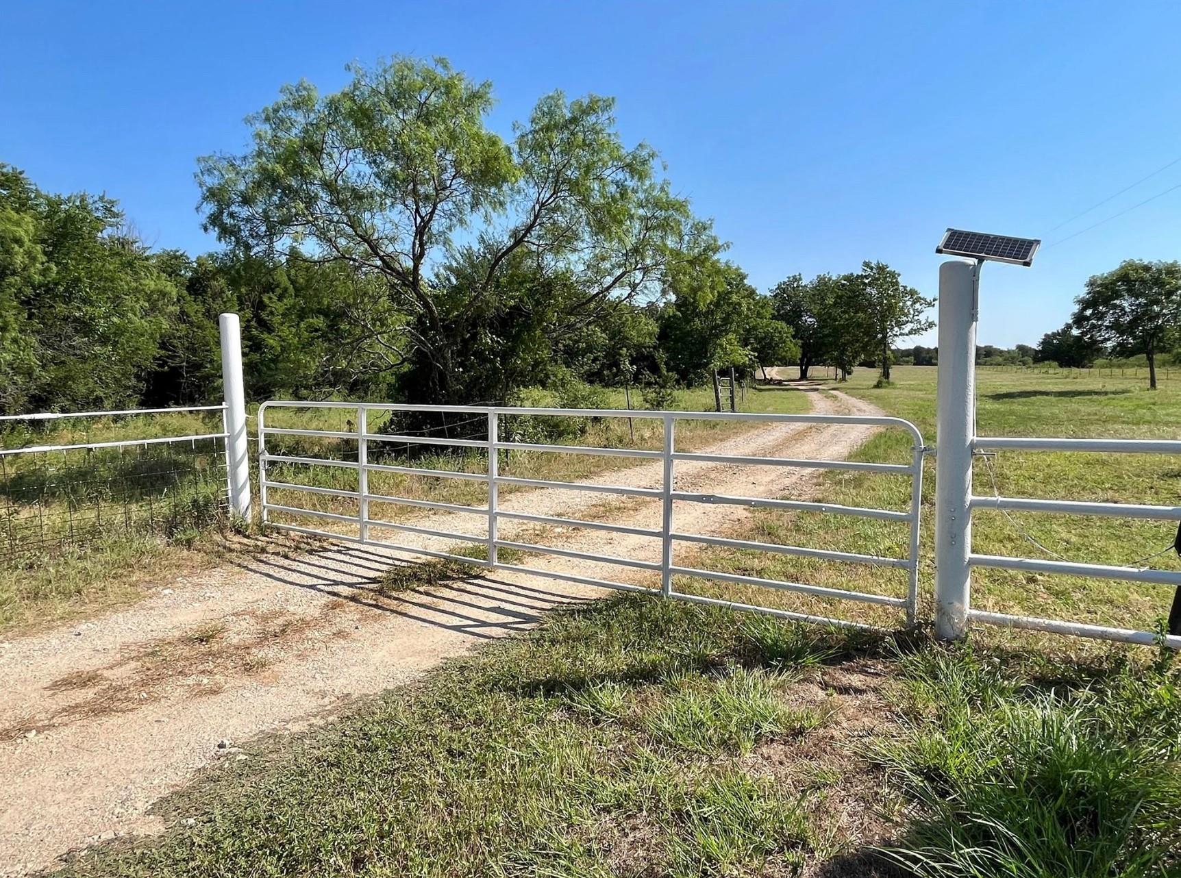 main property photo 6