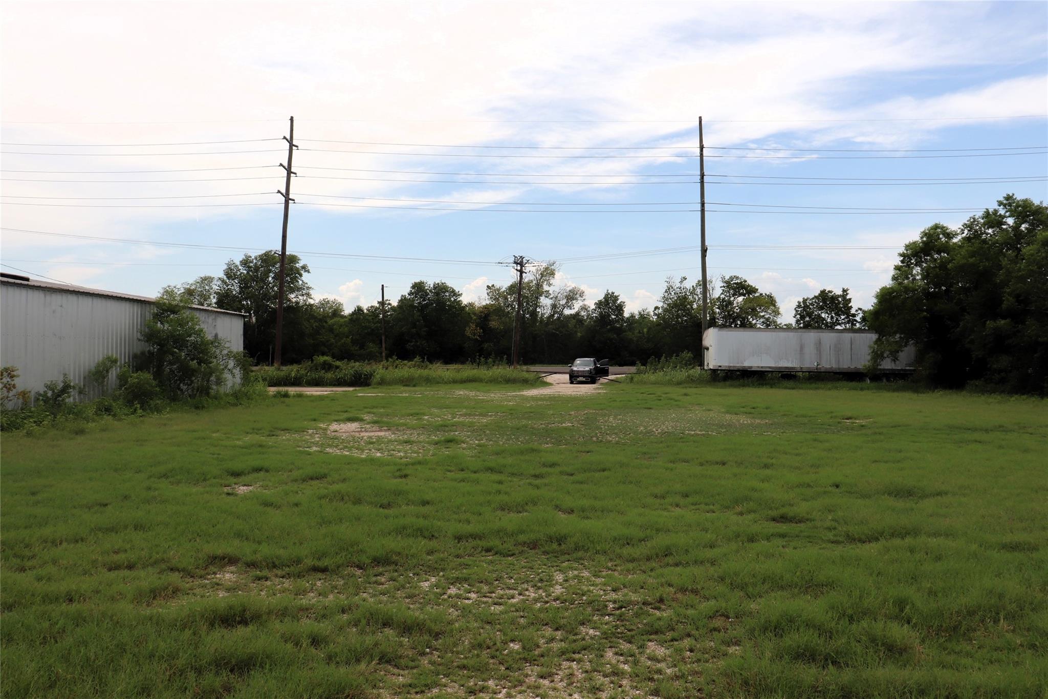 main property photo 8