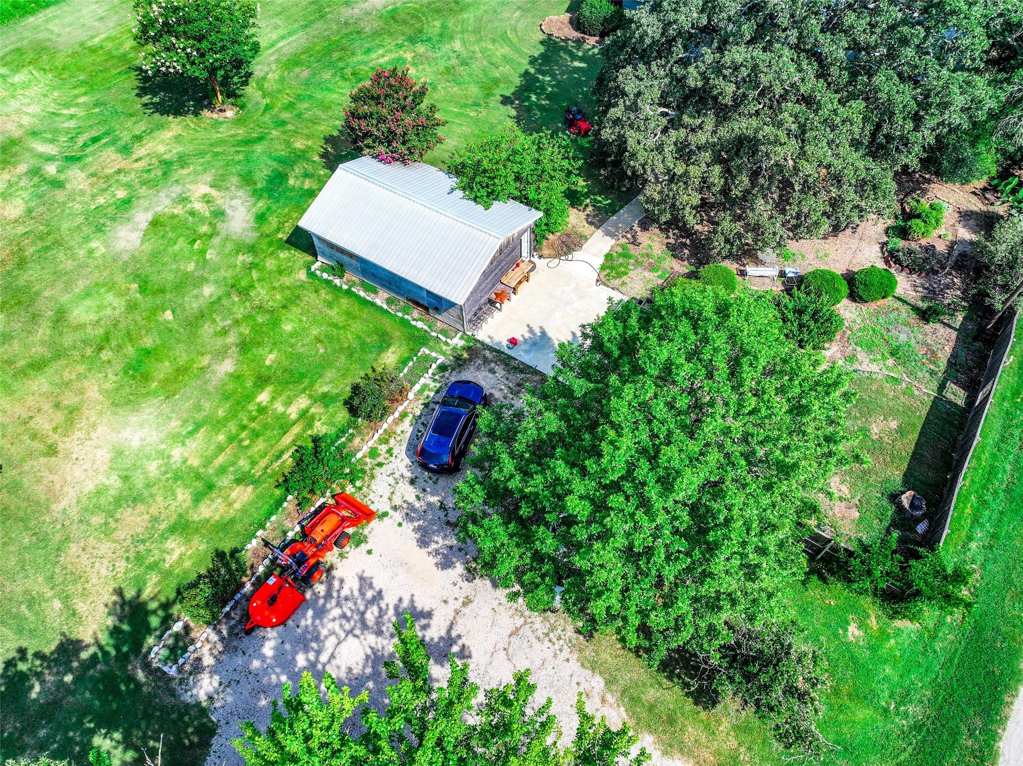 main property photo 12