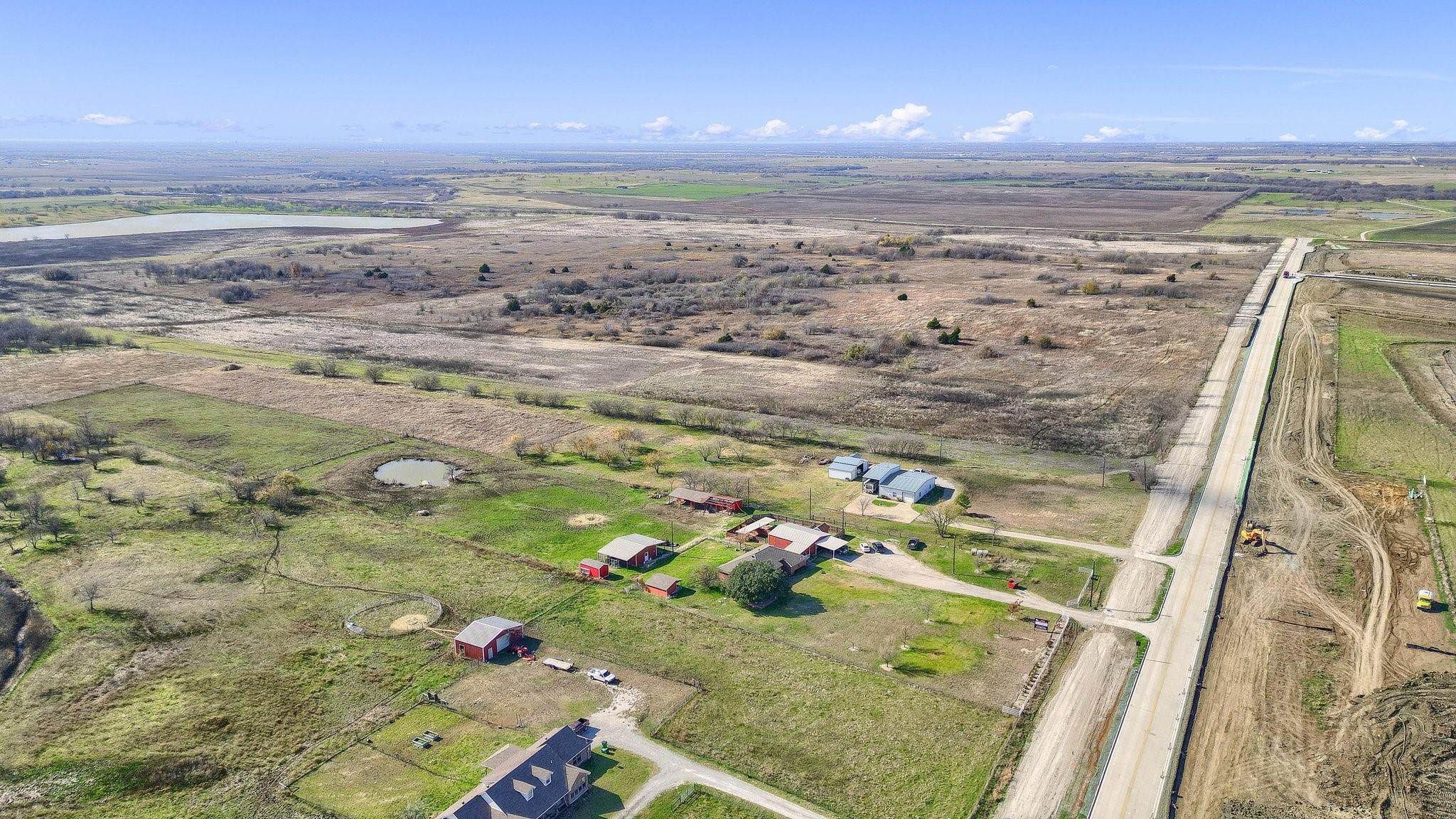 main property photo 8