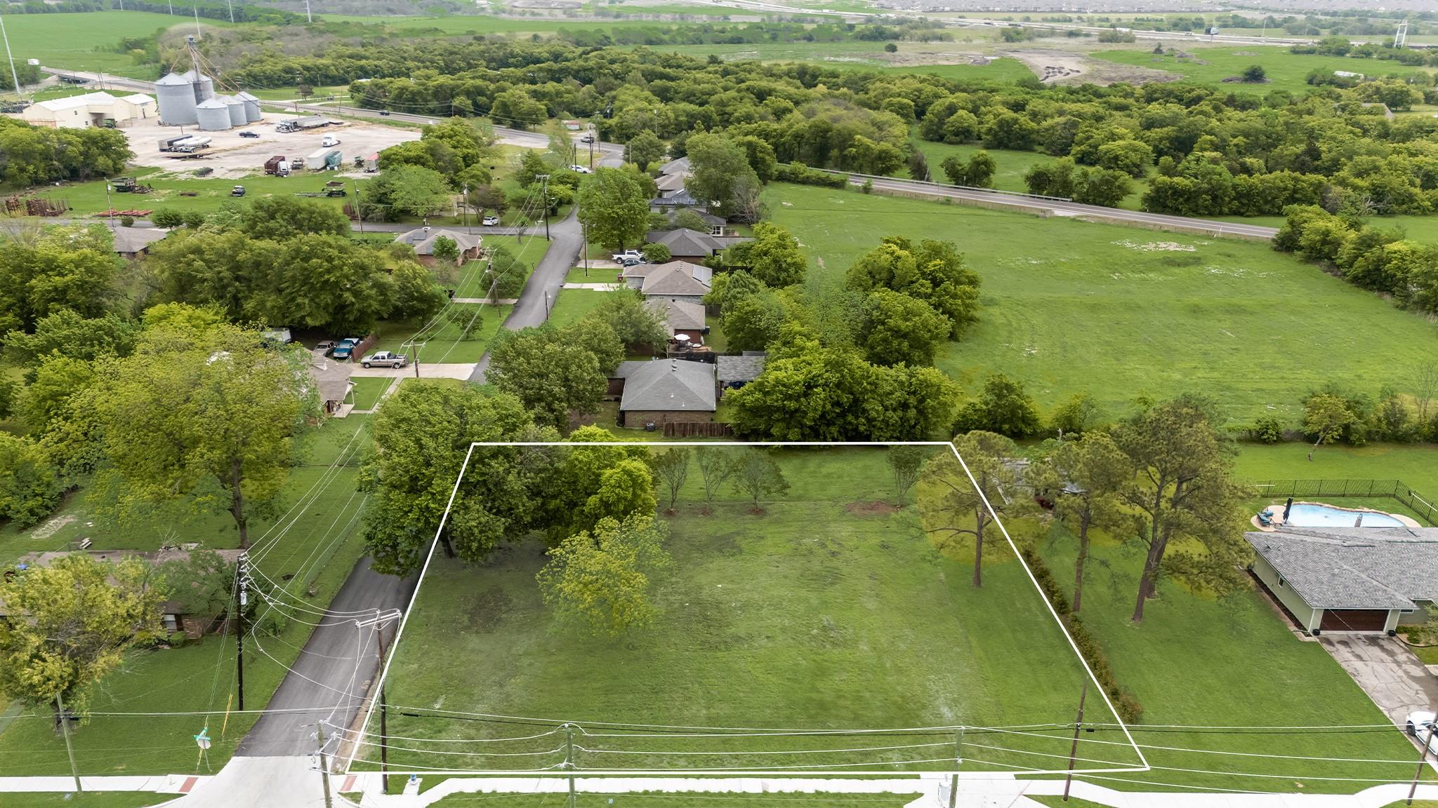 main property photo 3