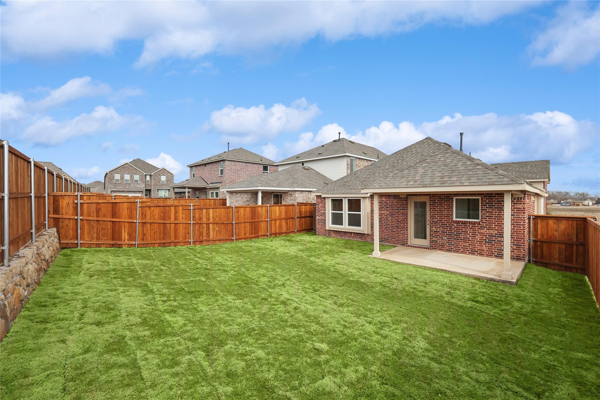 main property photo 20