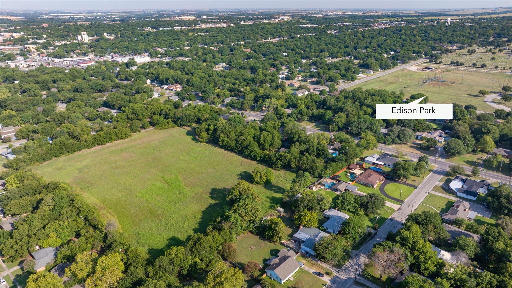 main property photo 7