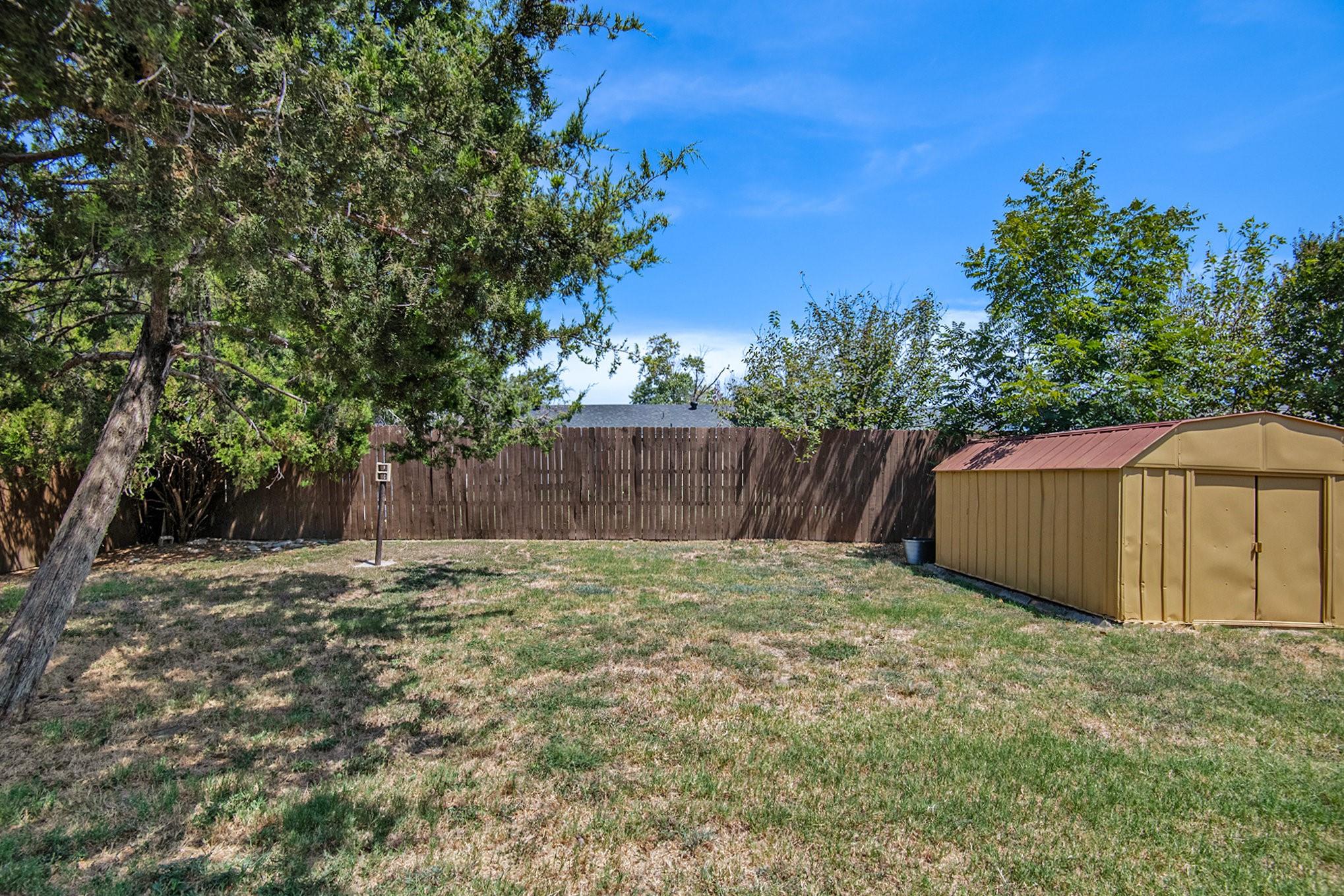 main property photo 23