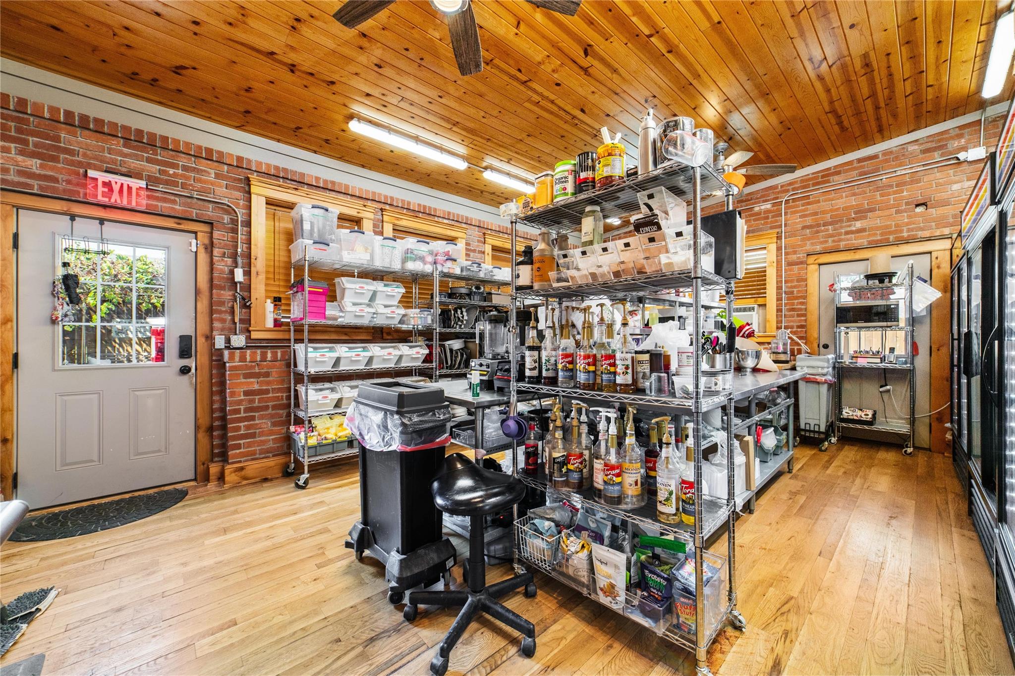 main property photo 32