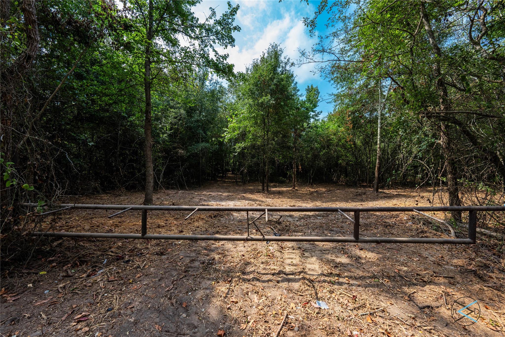 main property photo 10
