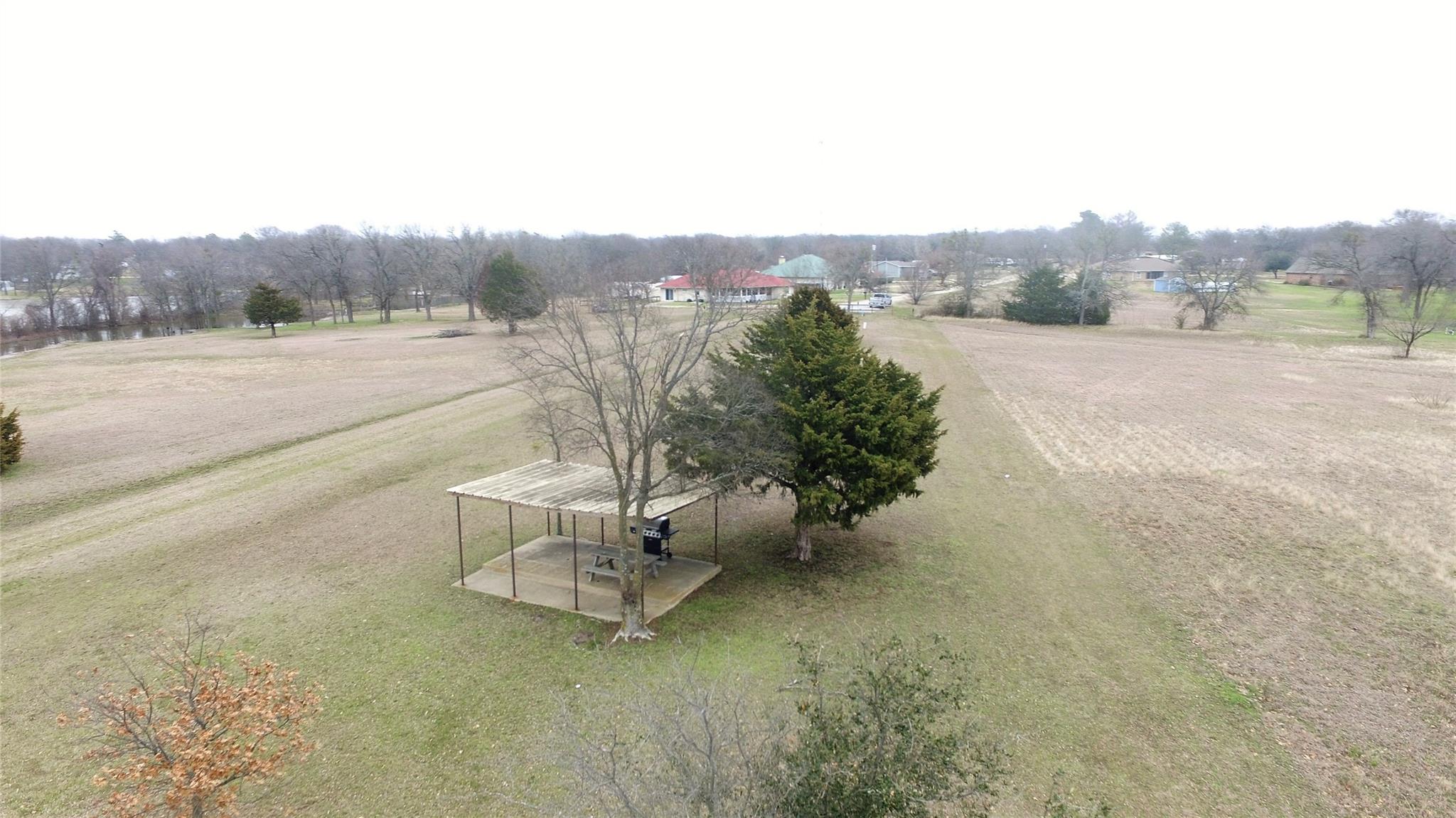 main property photo 8