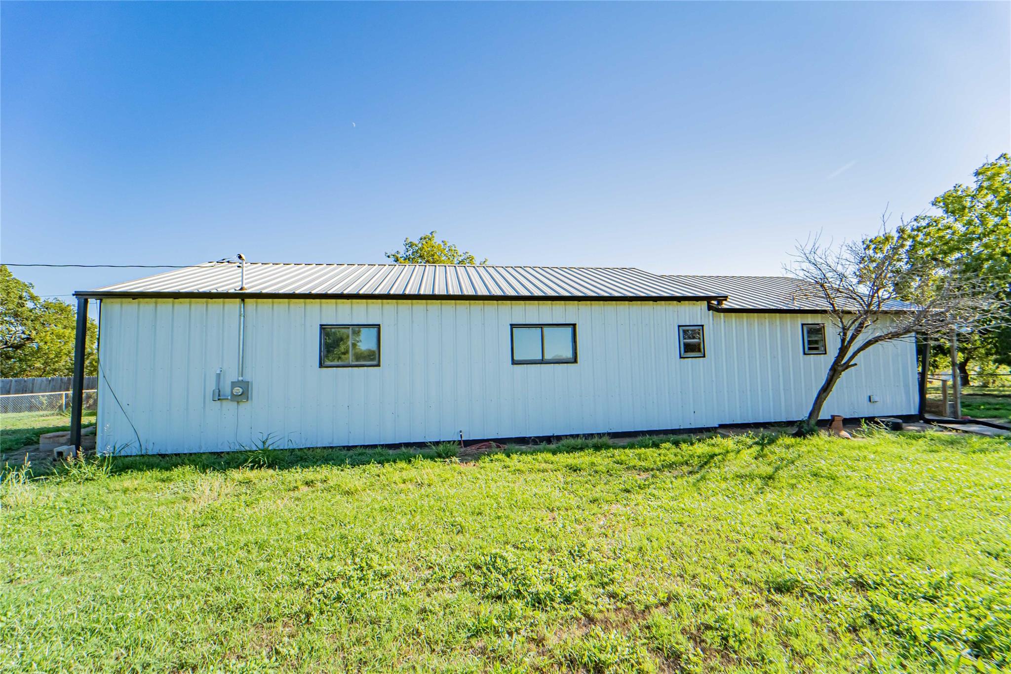 main property photo 24