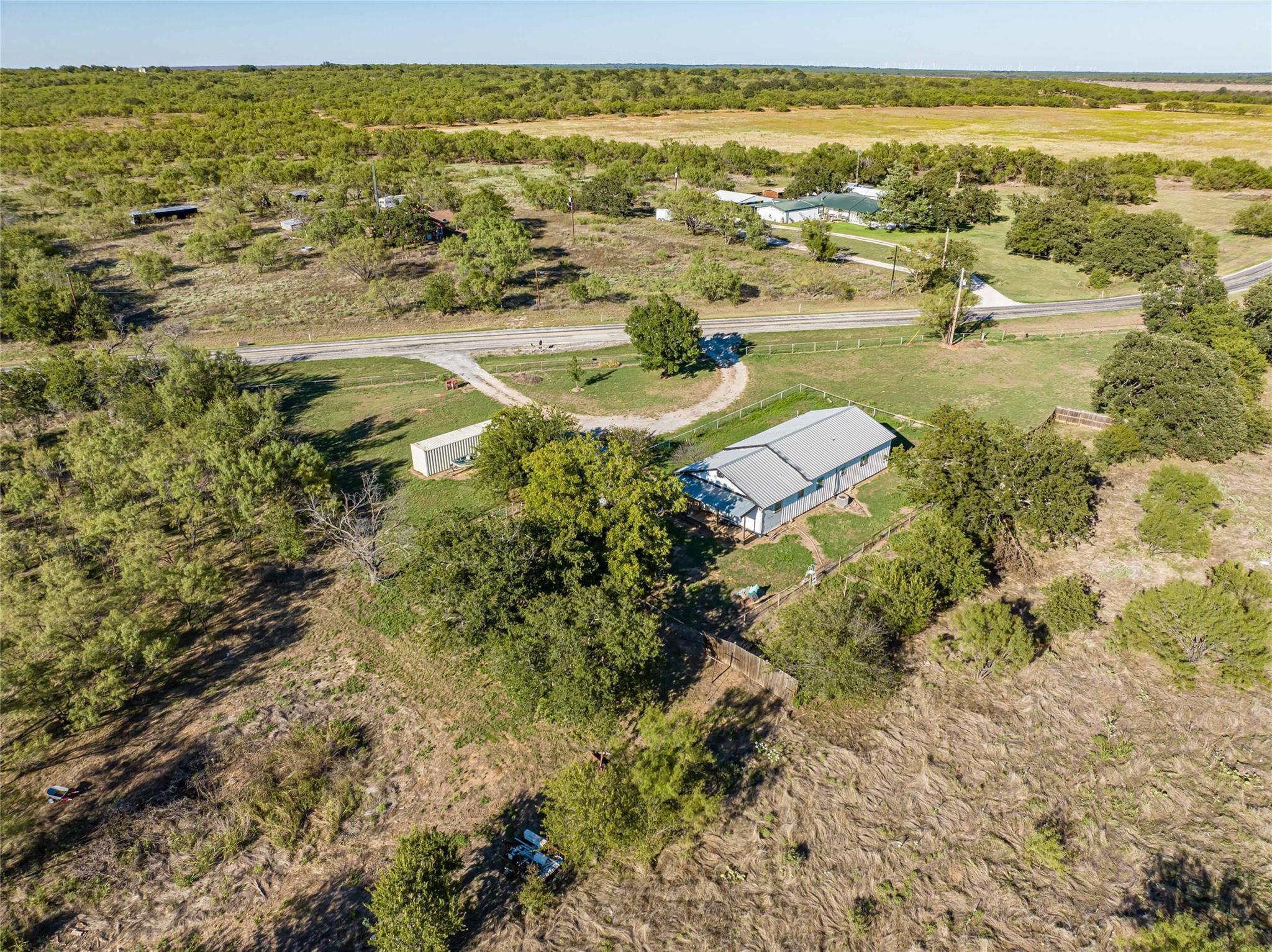 main property photo 30