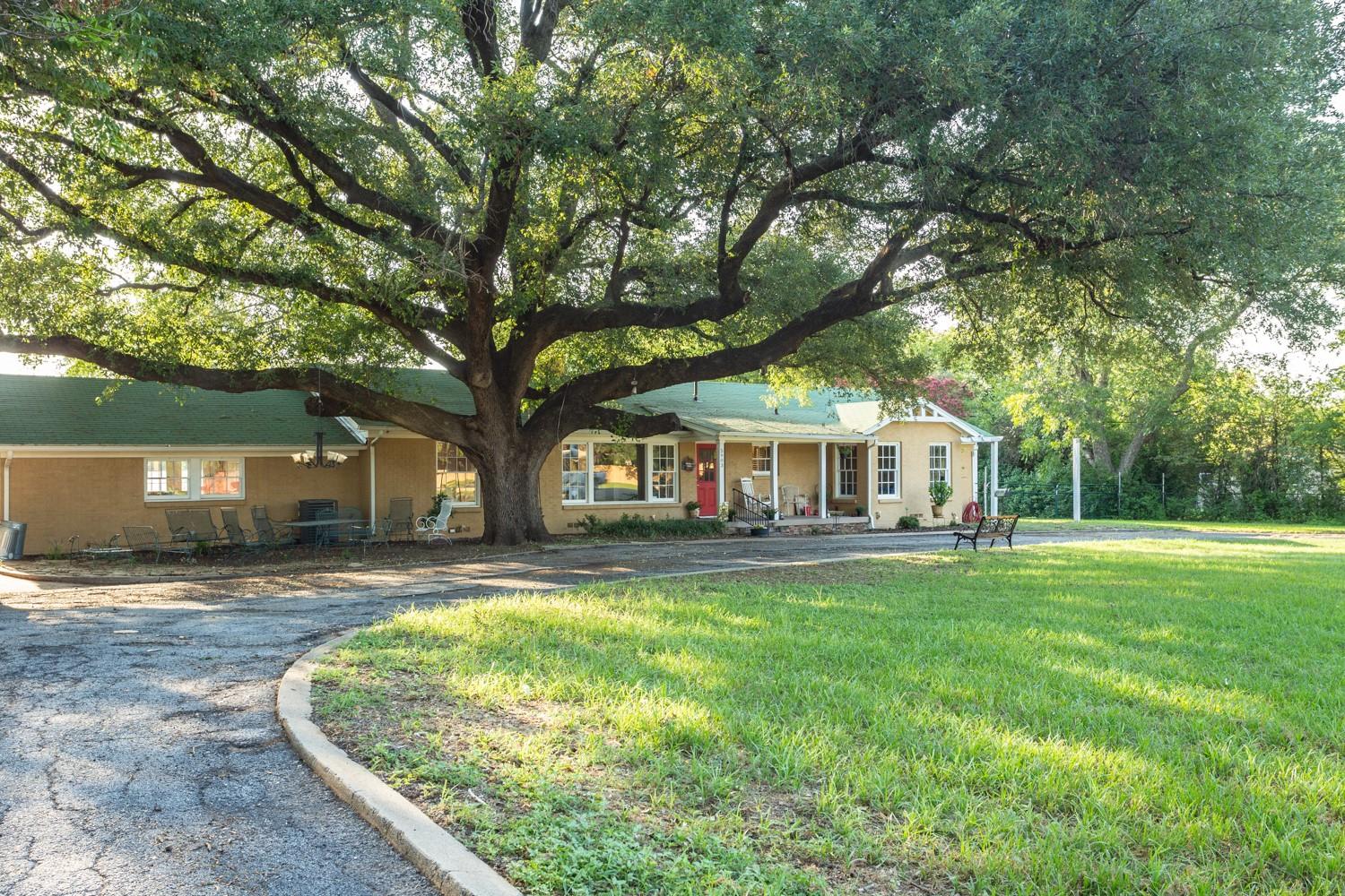 property viewer photo 2