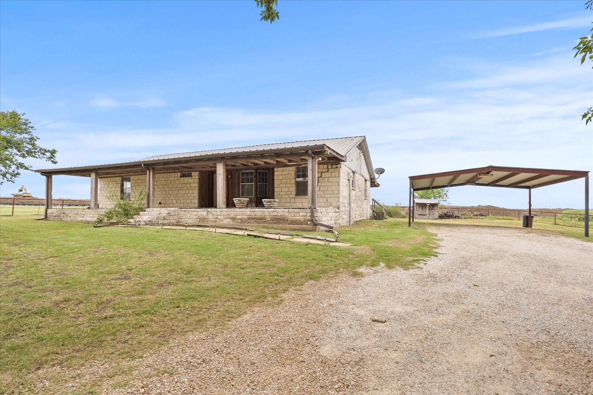 main property photo 4