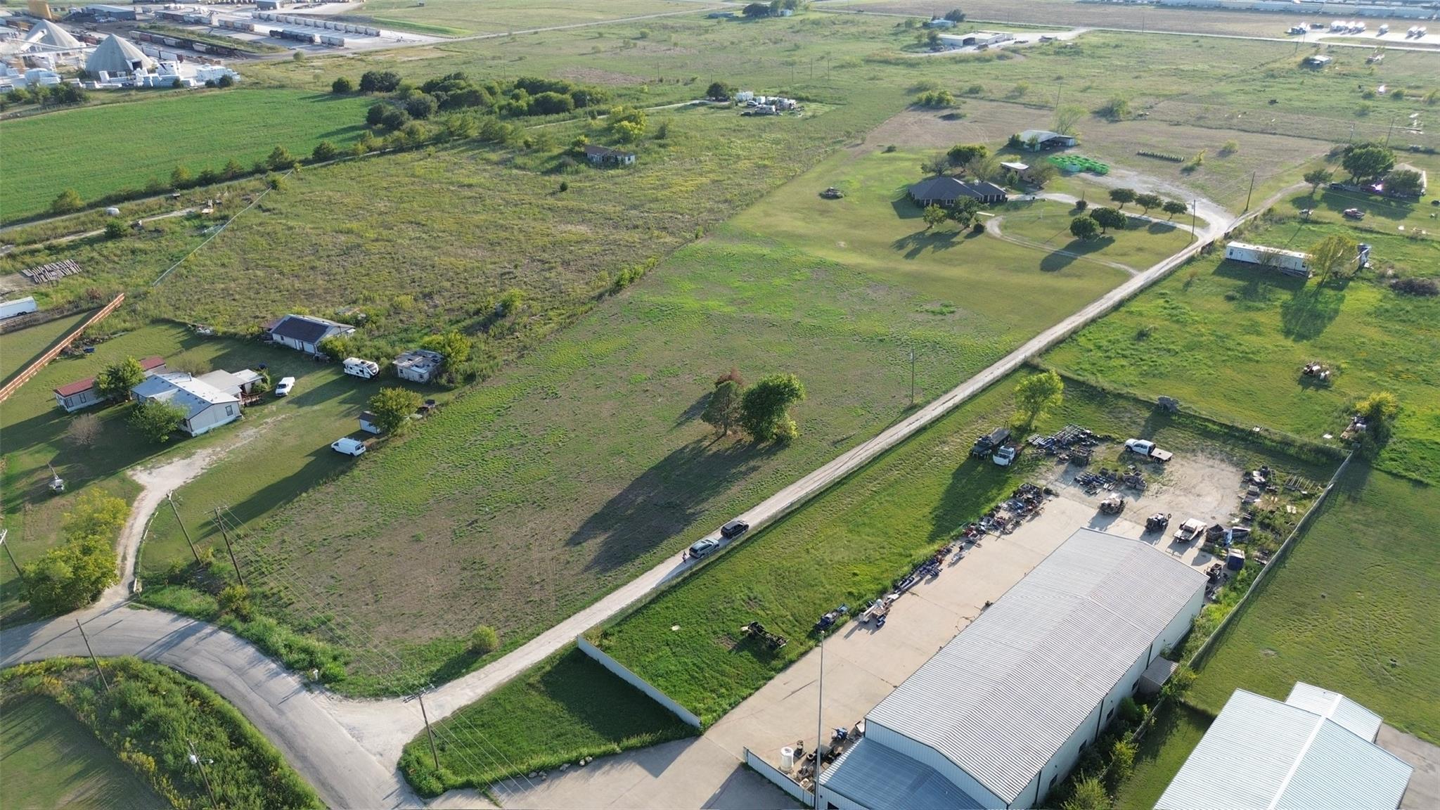 main property photo 4