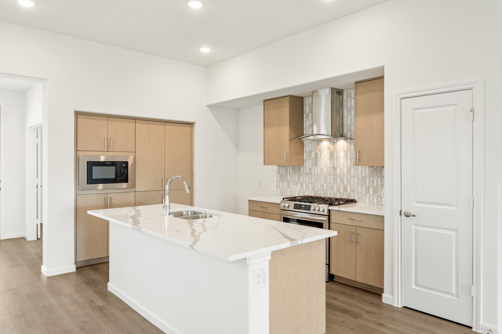 property viewer photo 9