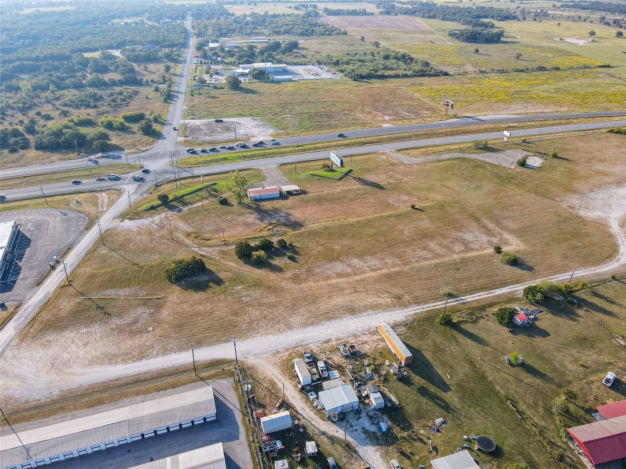 main property photo 7
