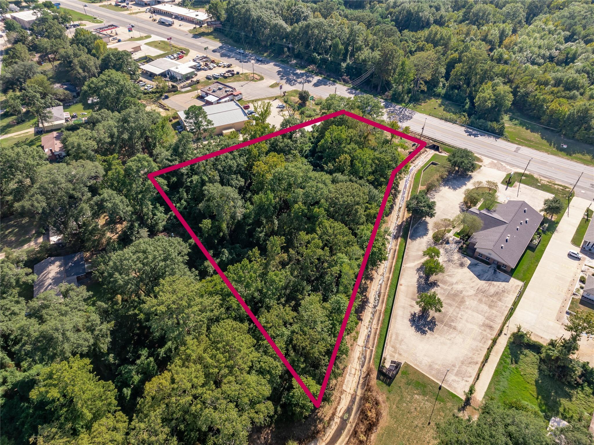 main property photo 3
