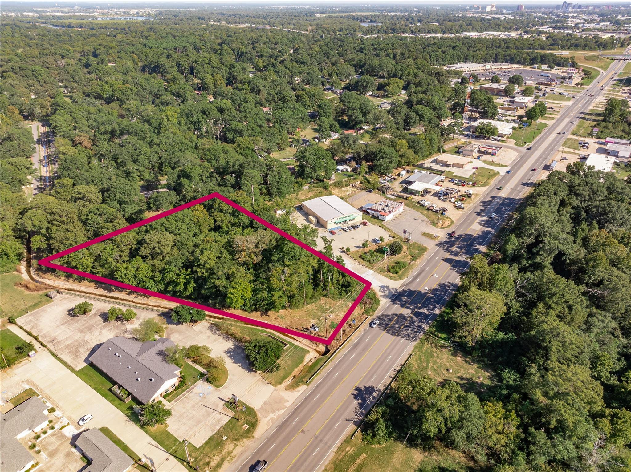 main property photo 7