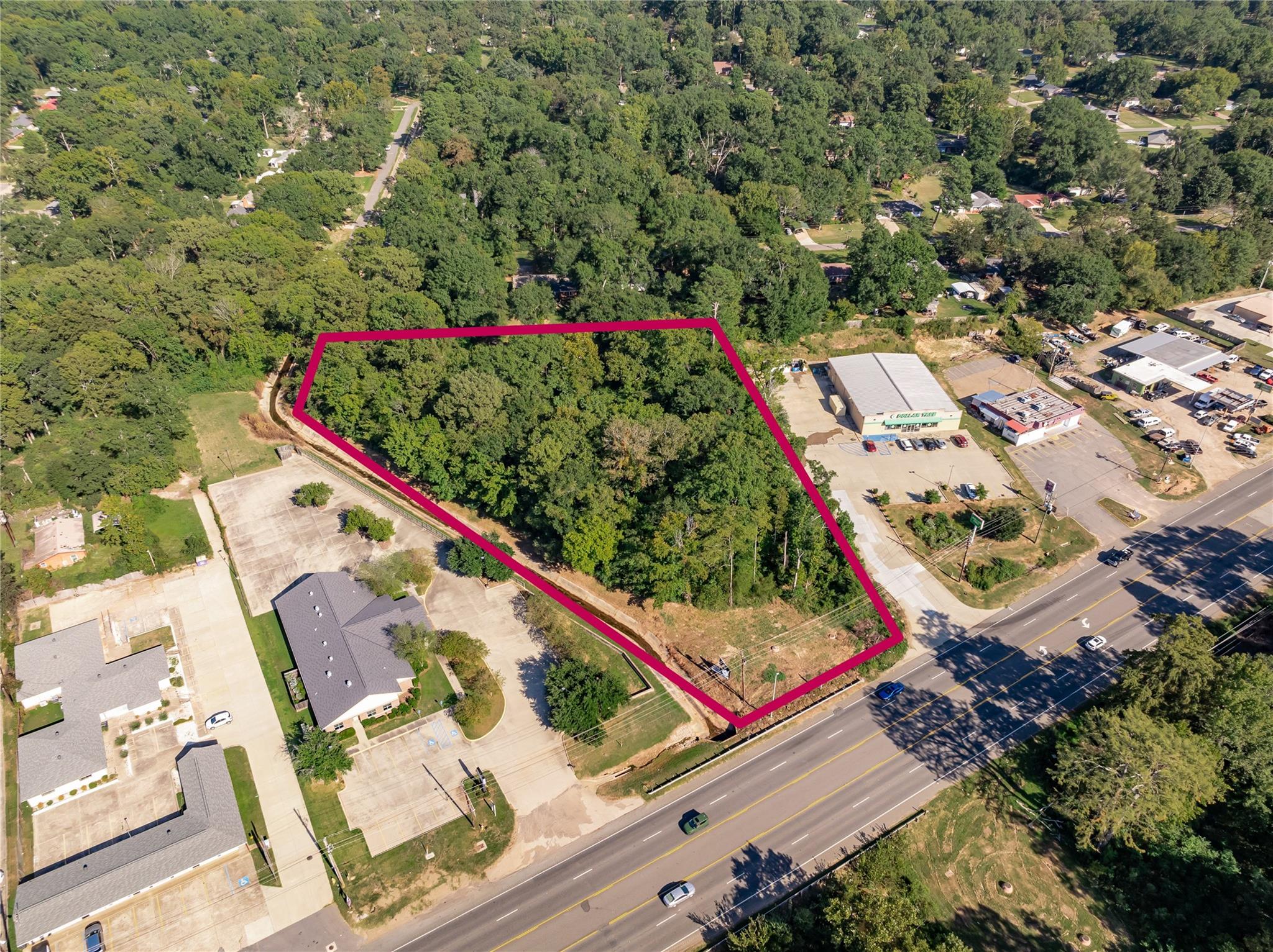 main property photo 9