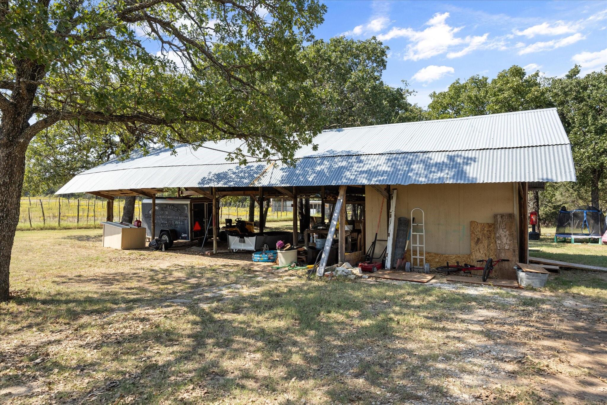 main property photo 16