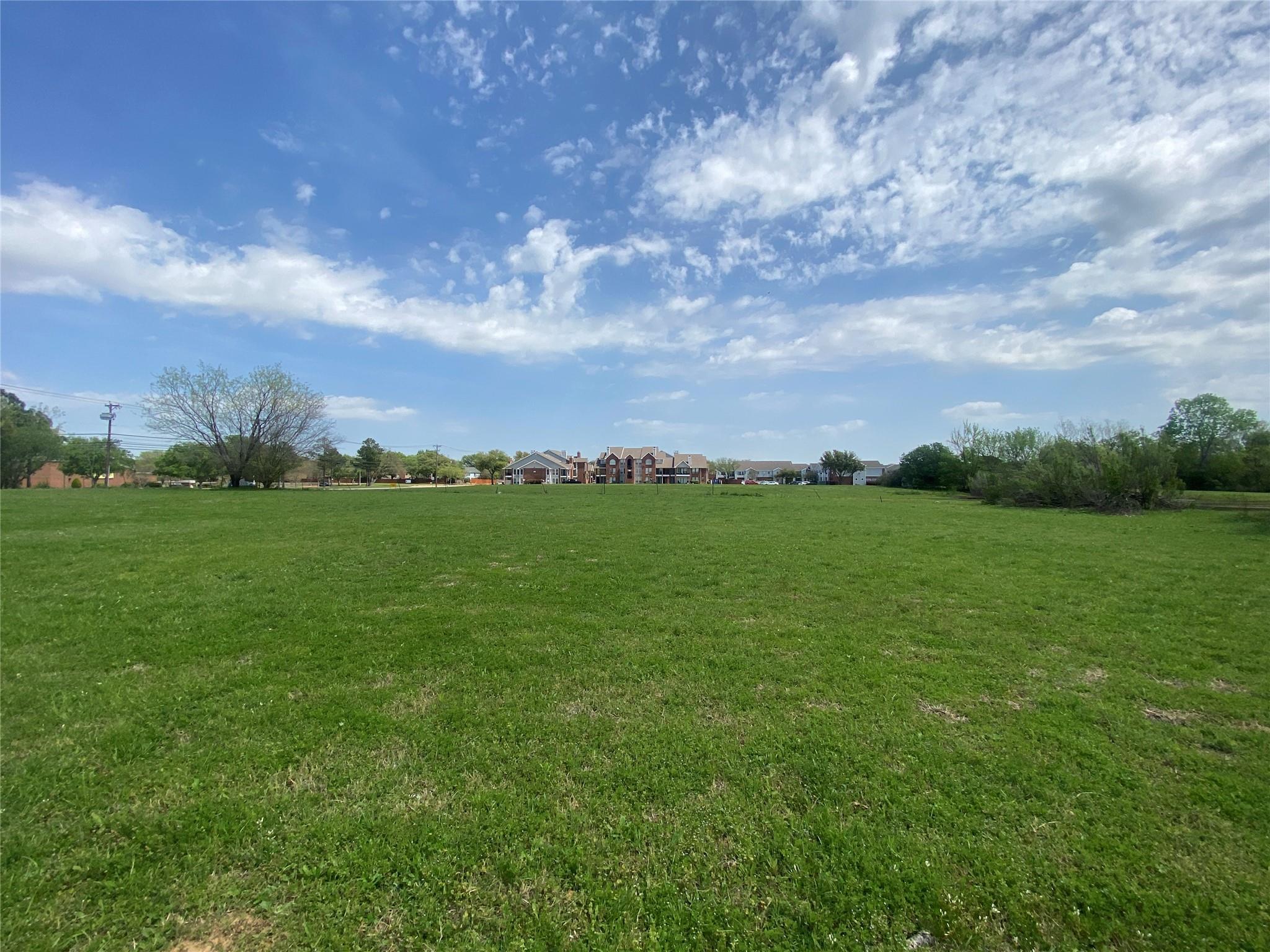 main property photo 18