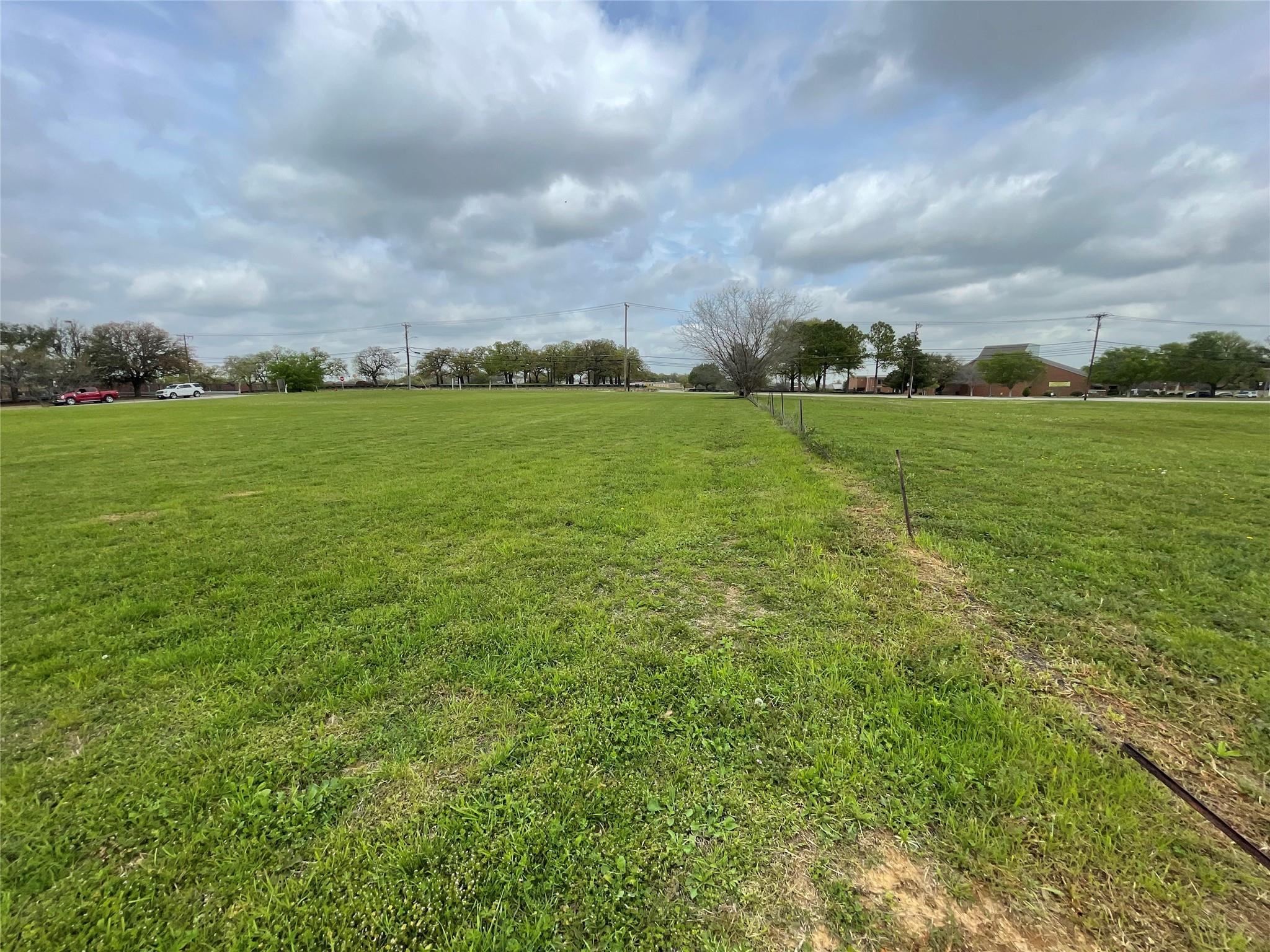 main property photo 32