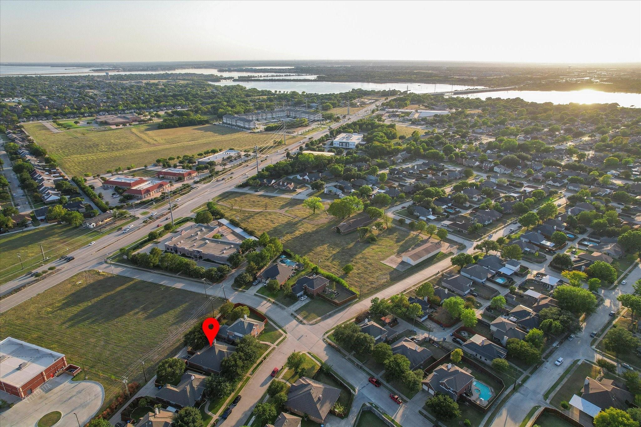 main property photo 28