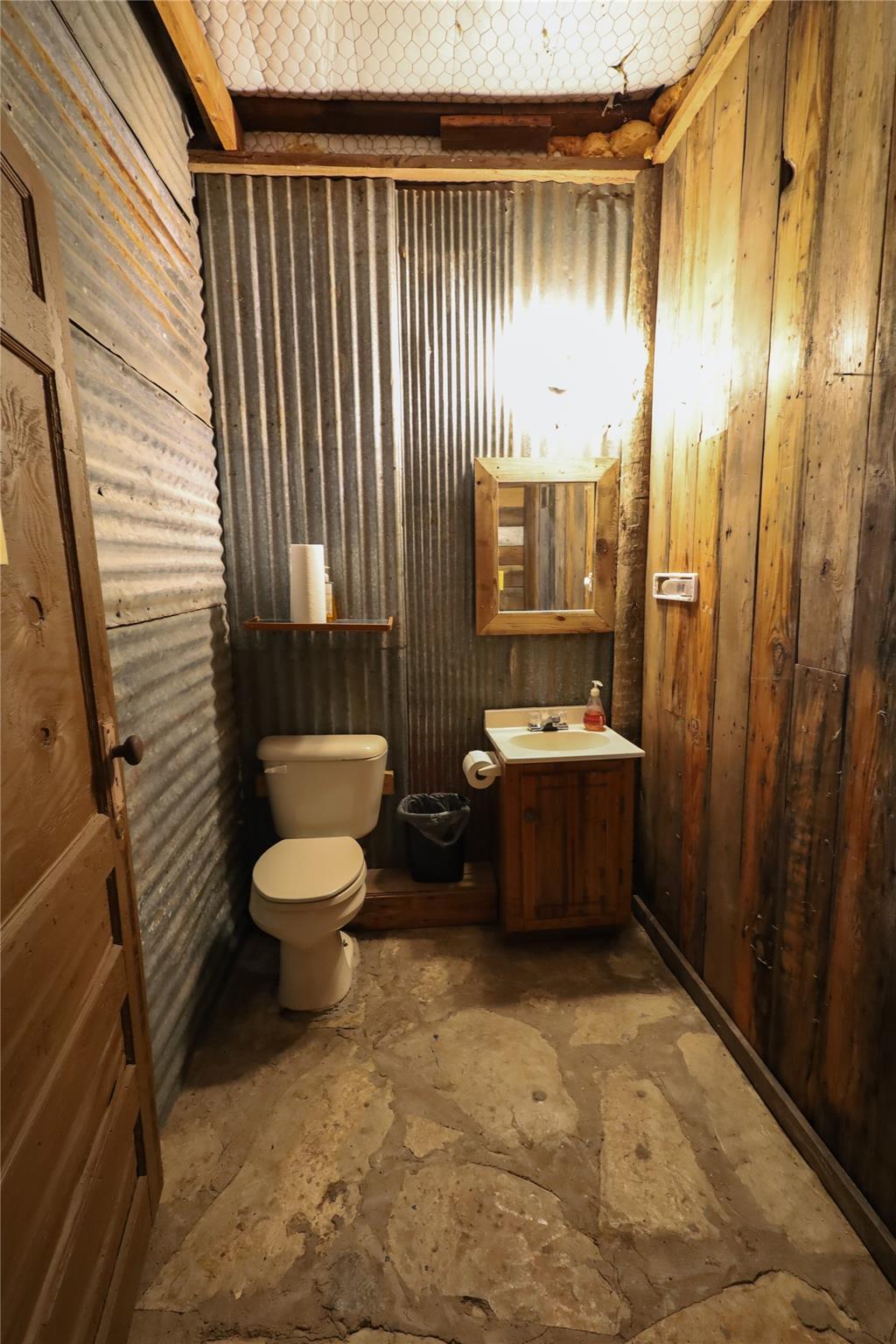 main property photo 21