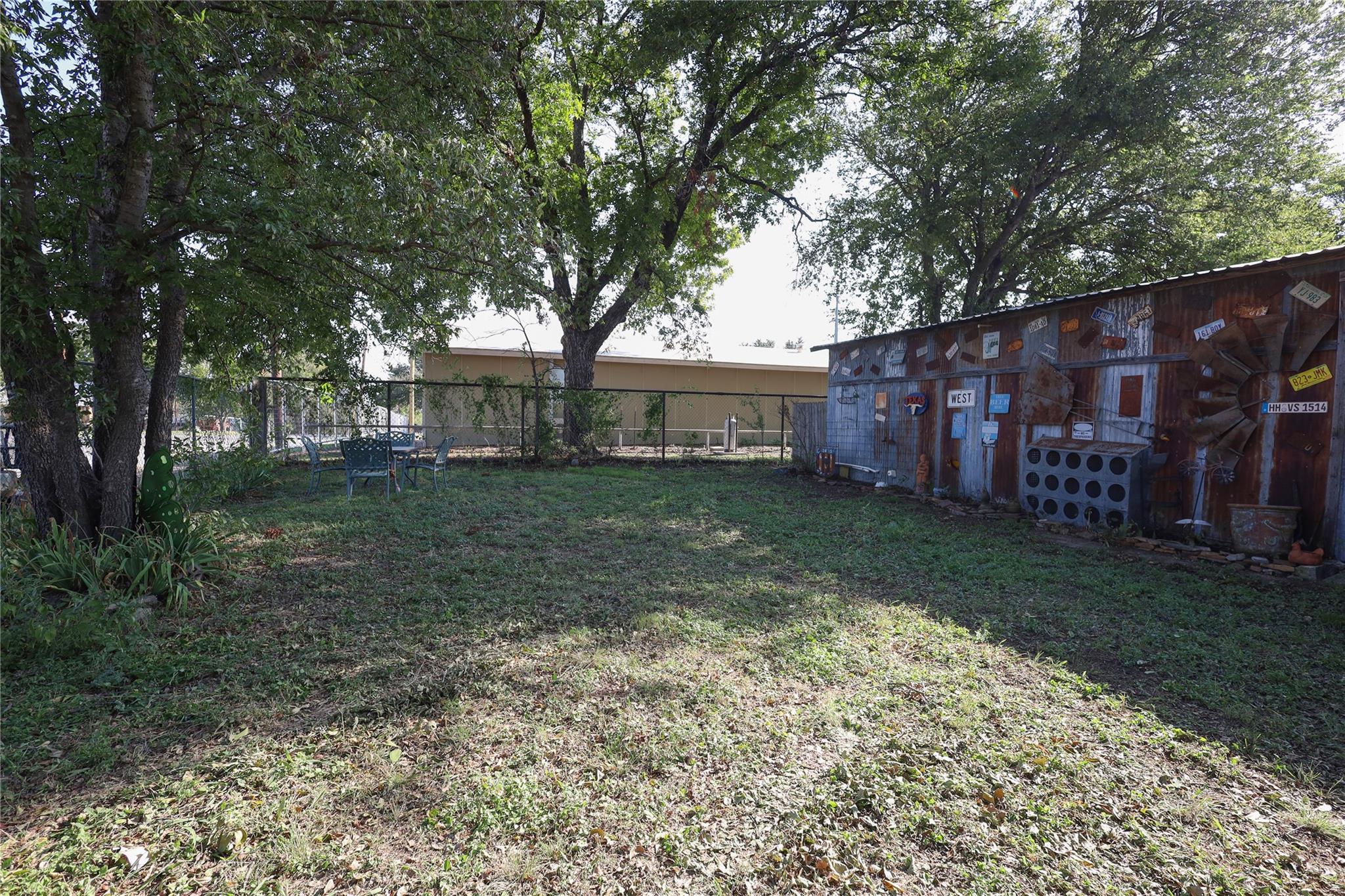 main property photo 26