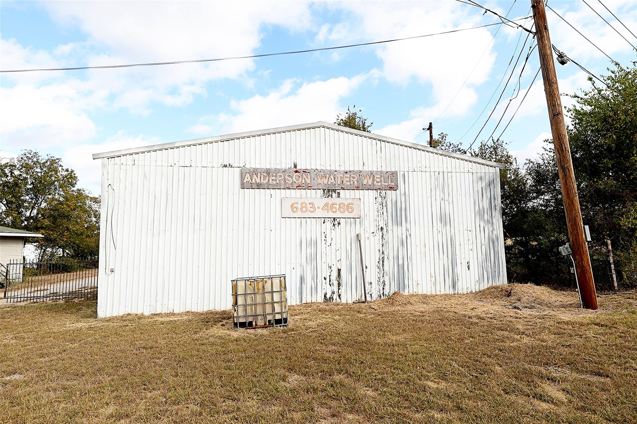 main property photo 20