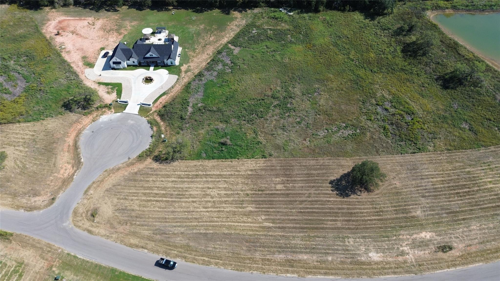 main property photo 4