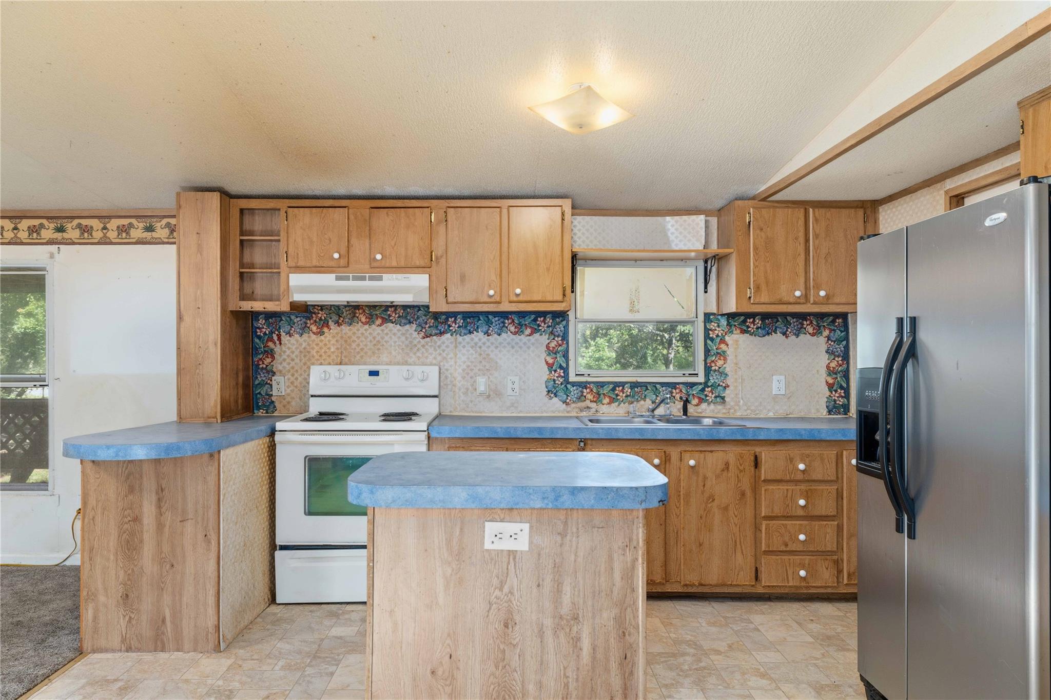 main property photo 14