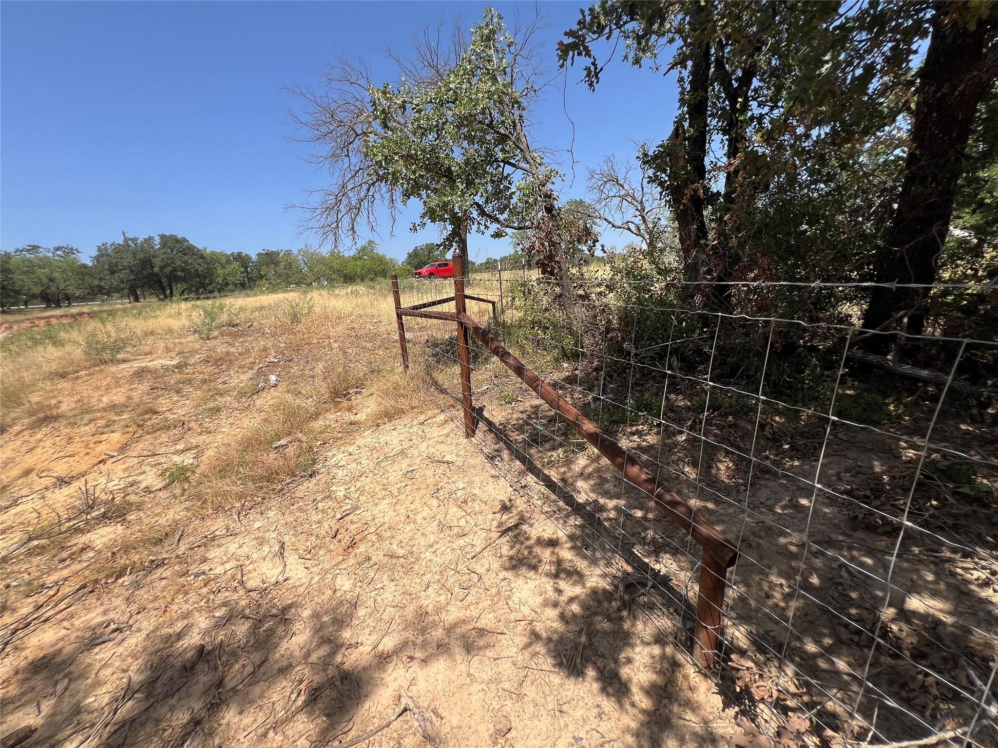 main property photo 11
