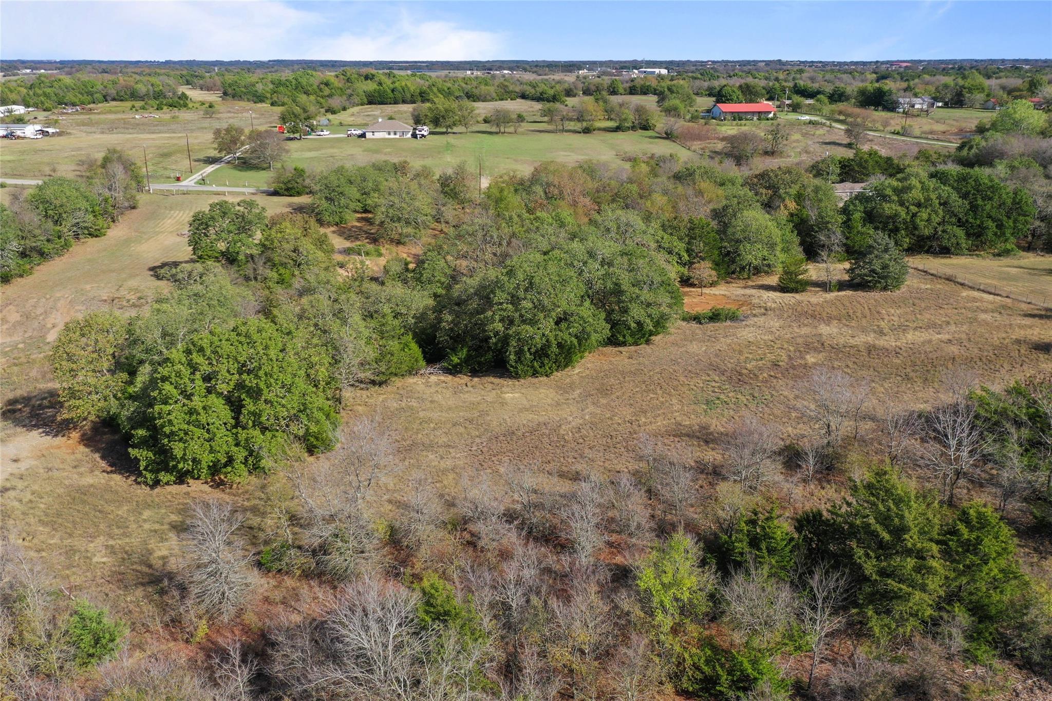 main property photo 16