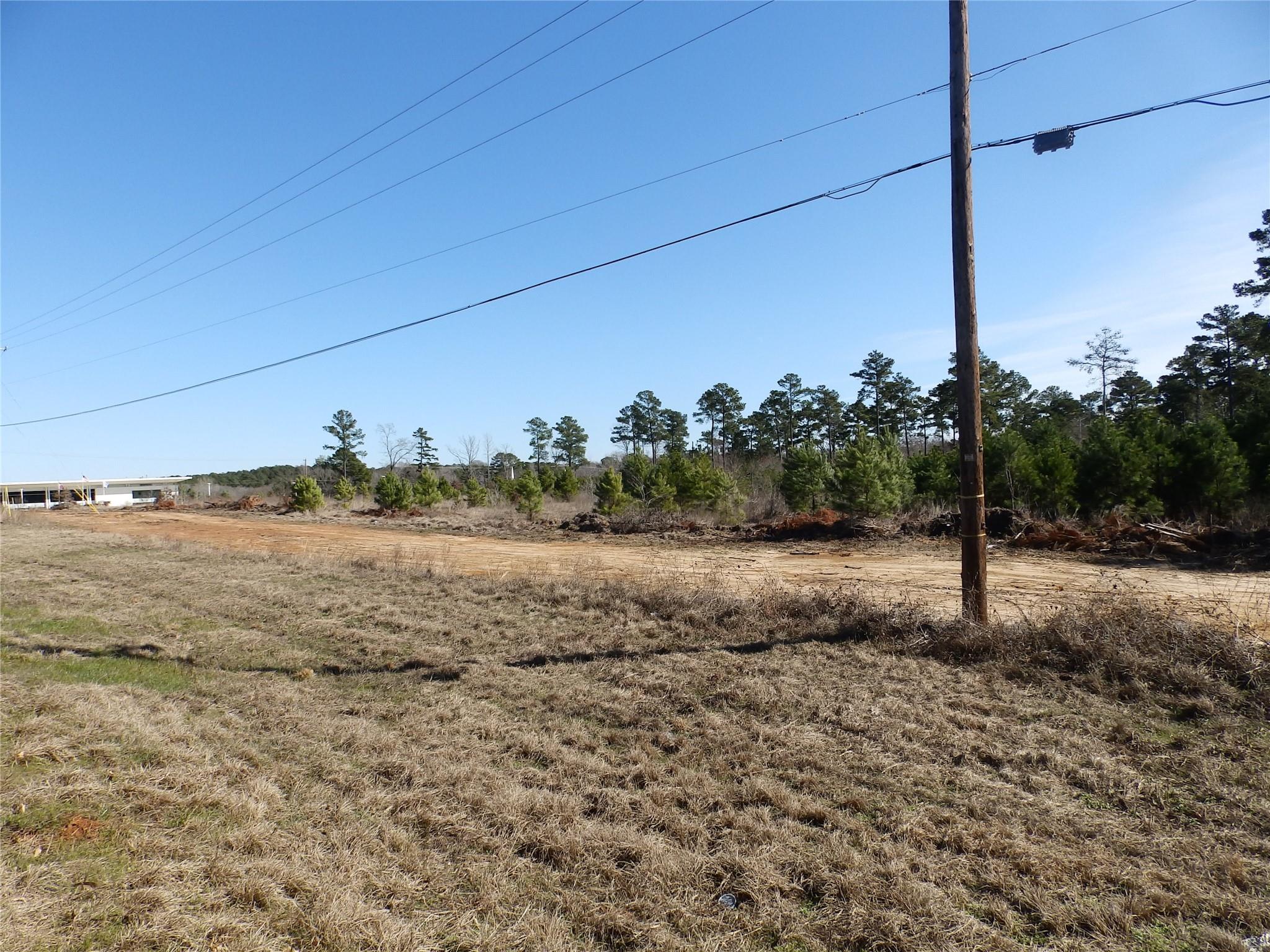 main property photo 23