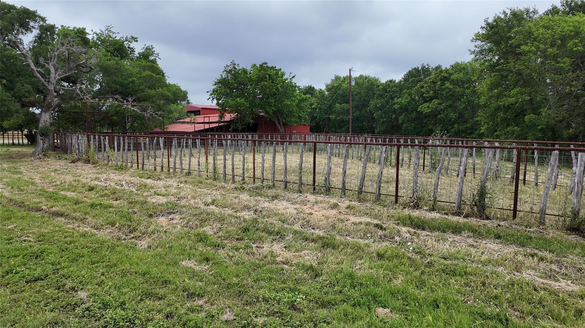 main property photo 11