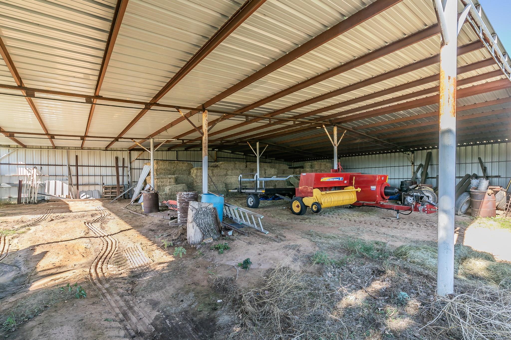 main property photo 26