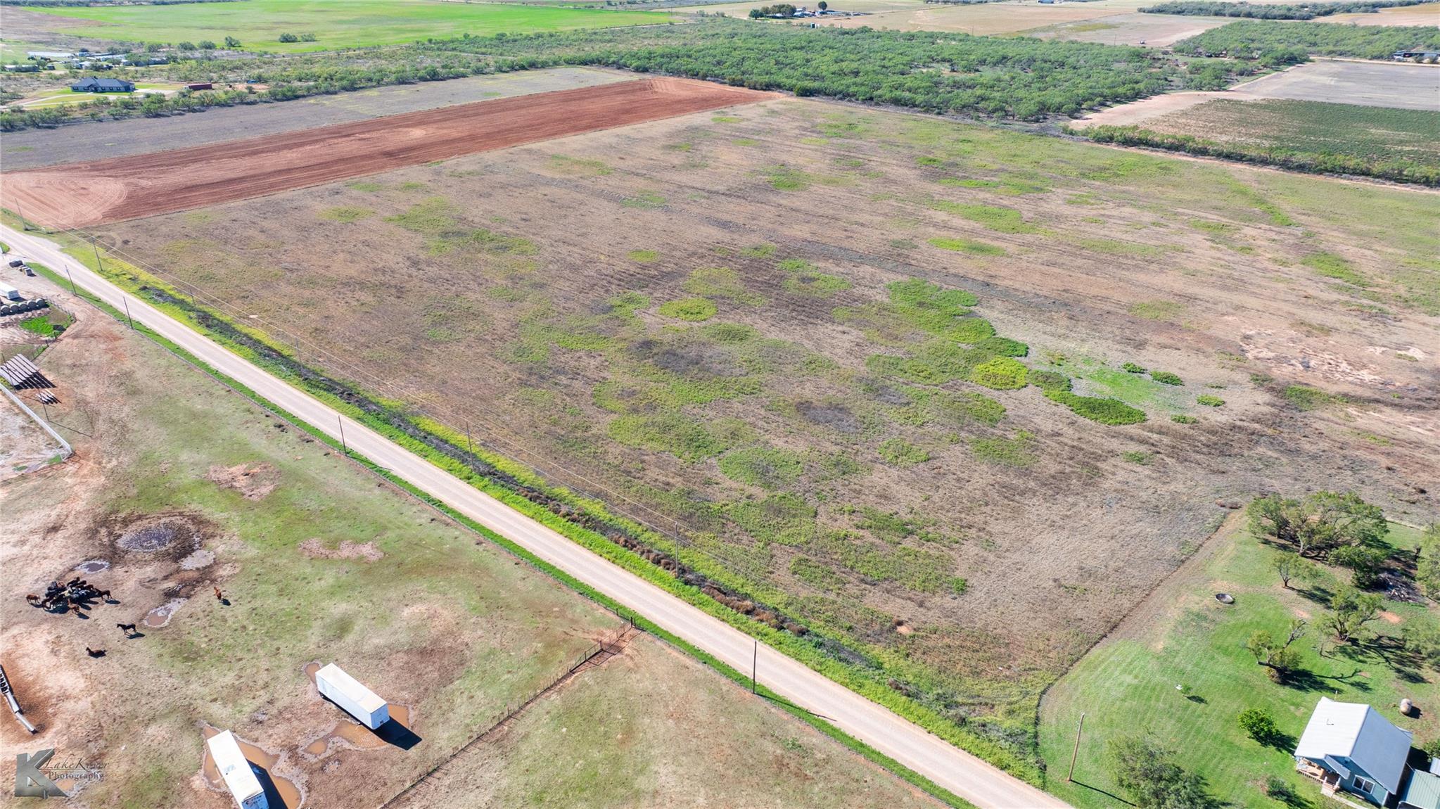 main property photo 20