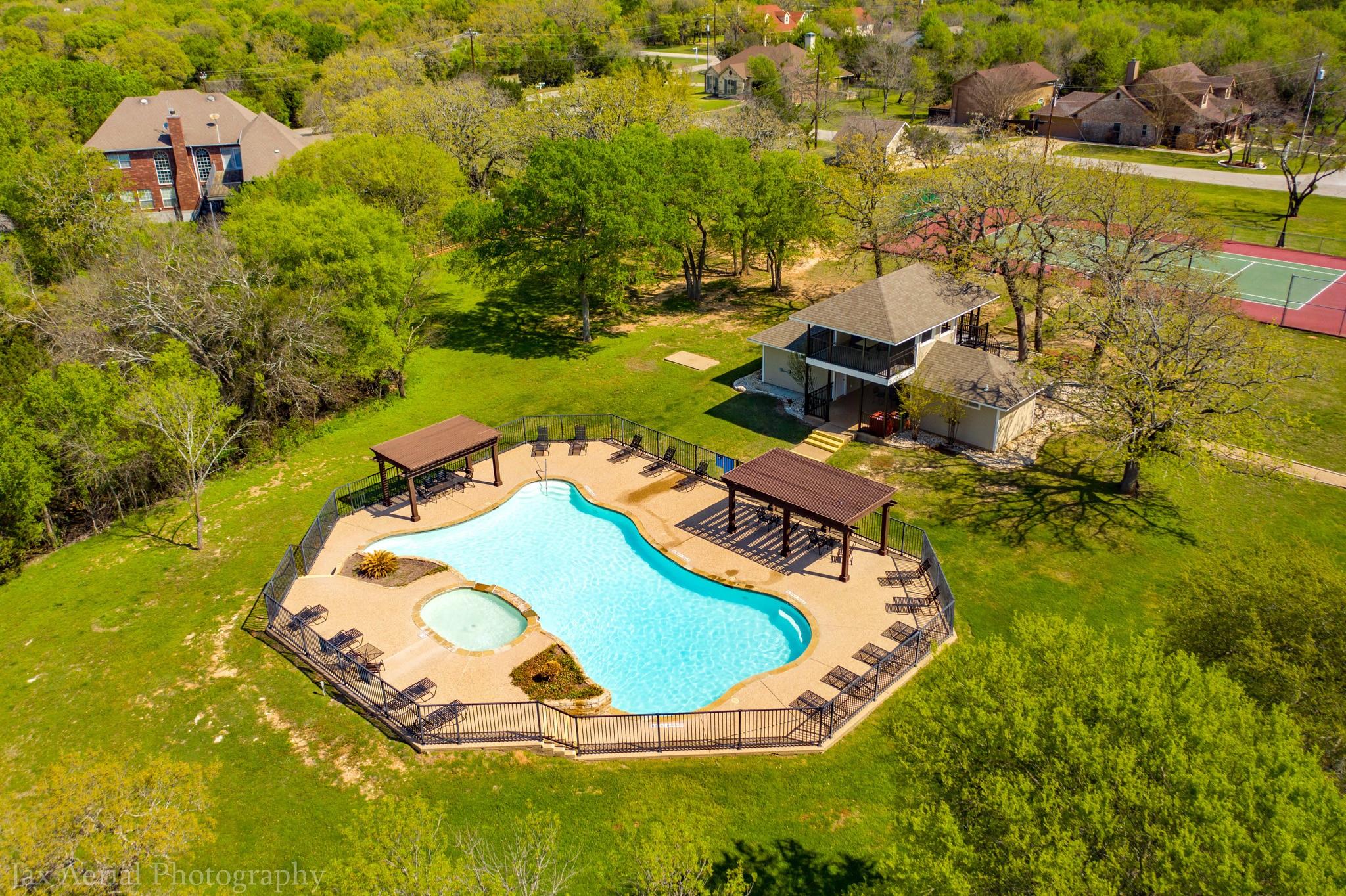 main property photo 20