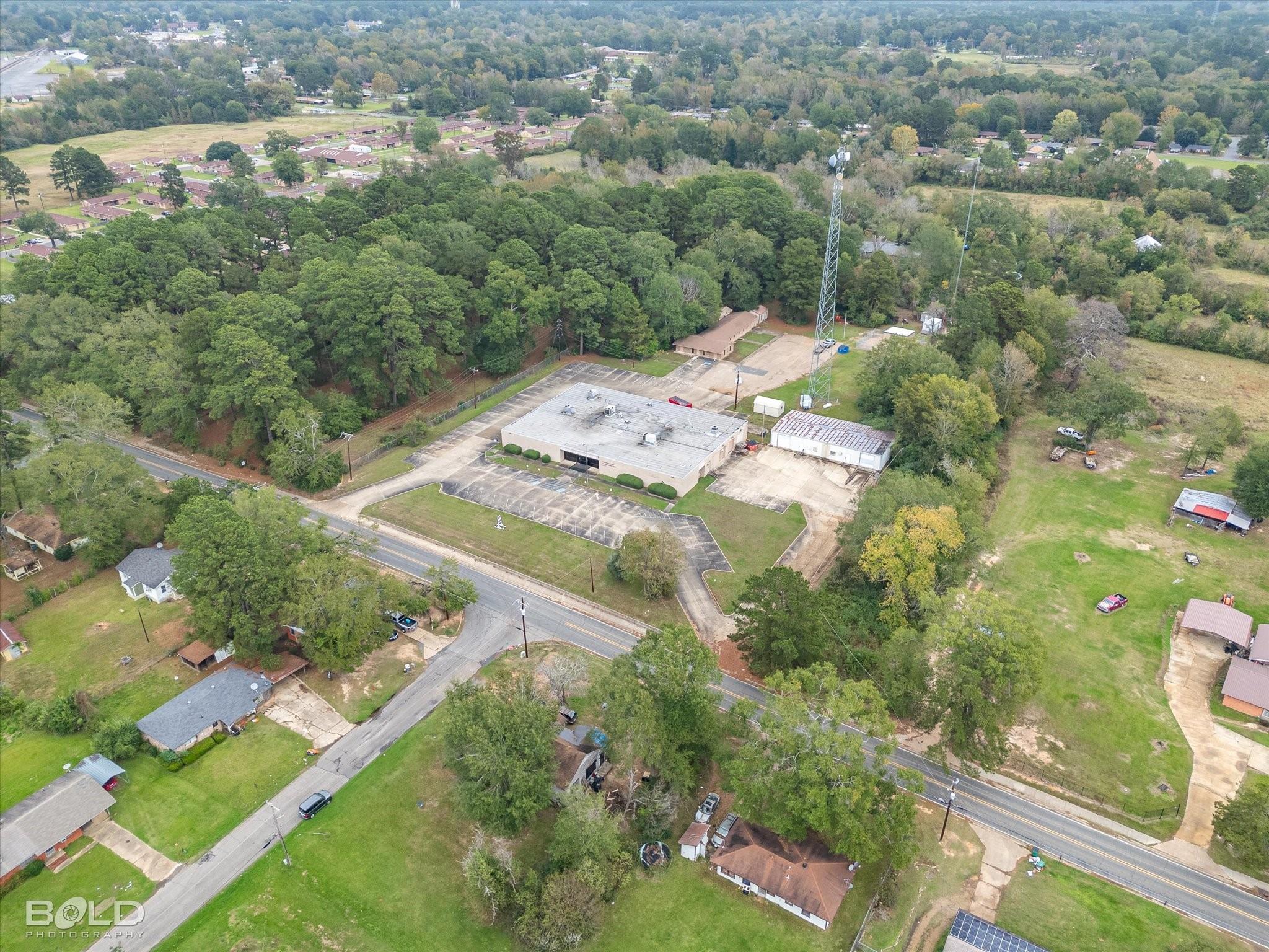main property photo 36