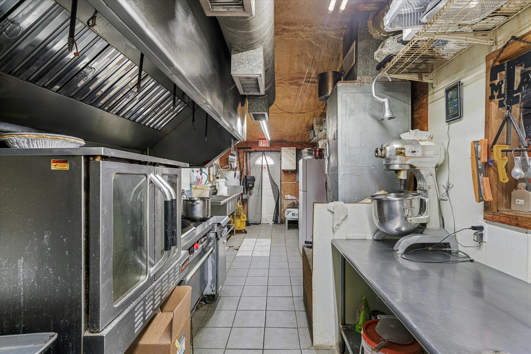 main property photo 18