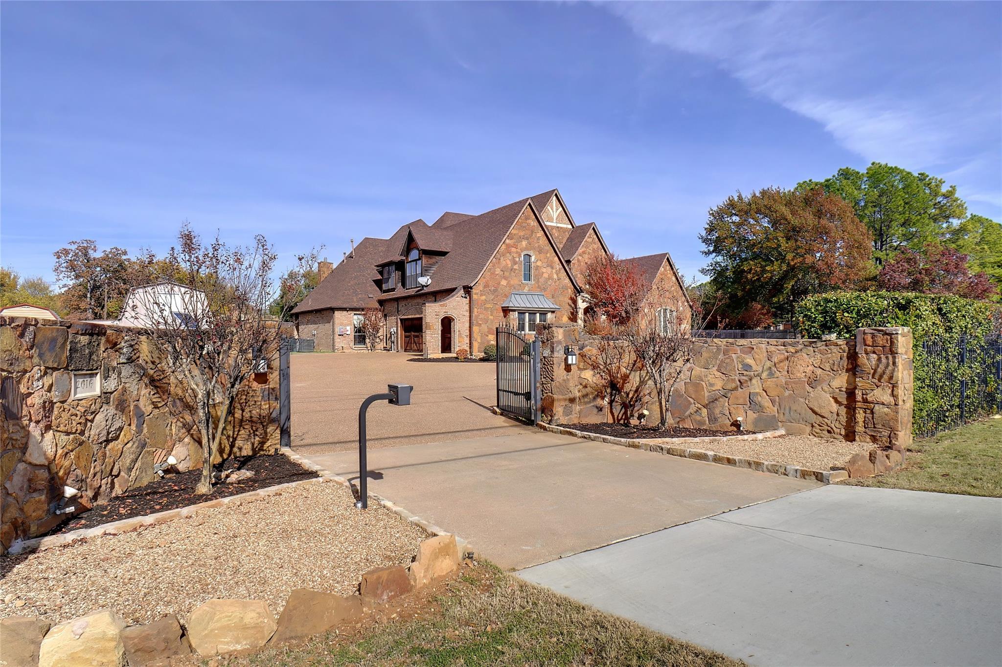 property viewer photo 2