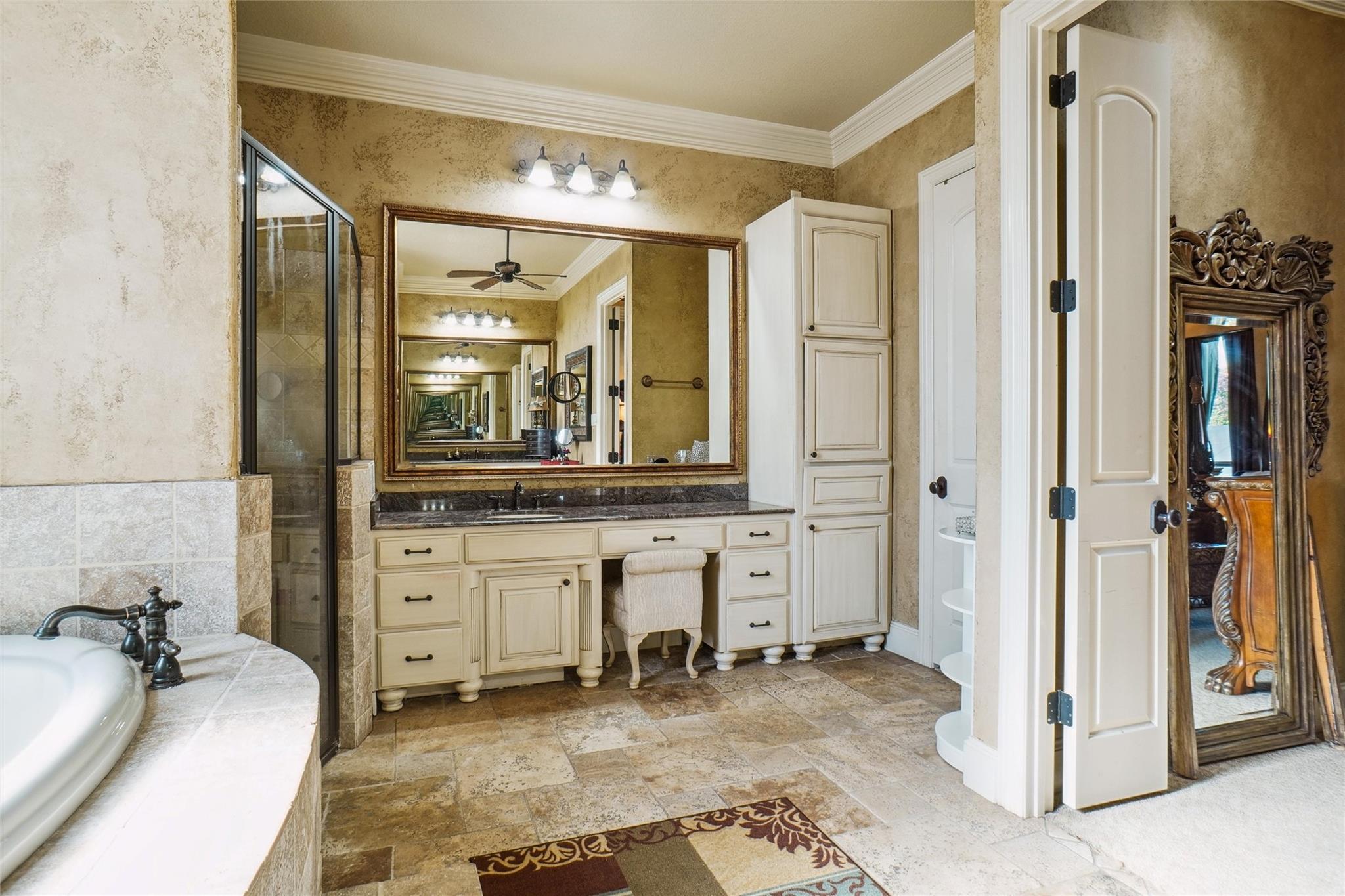 property viewer photo 21