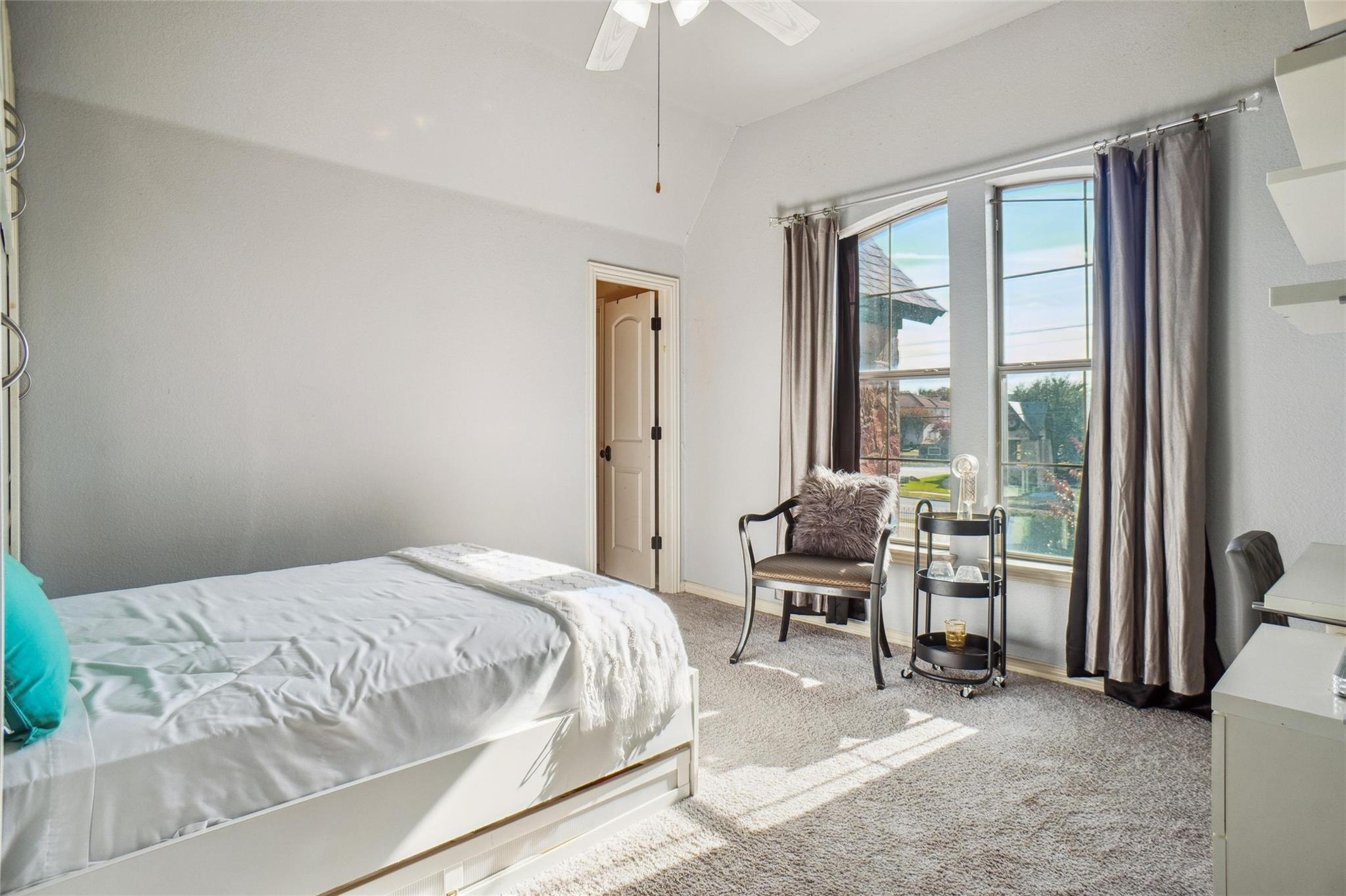 property viewer photo 27